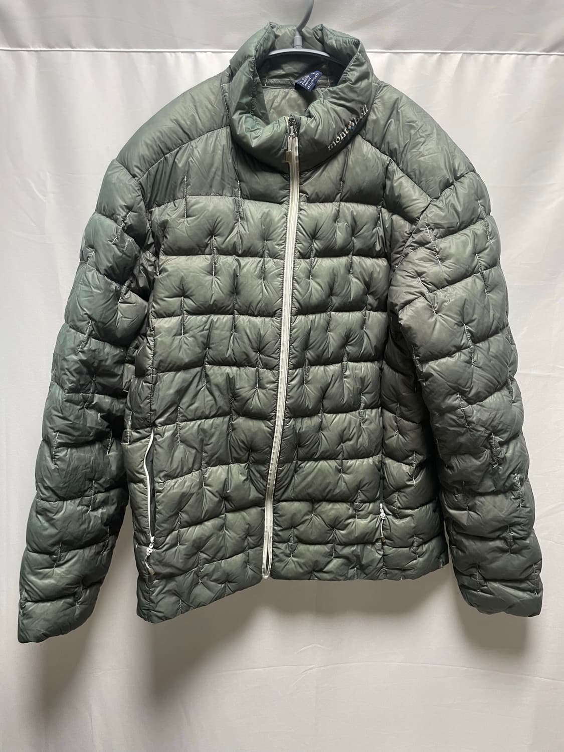 몽벨 패딩 상품이미지1