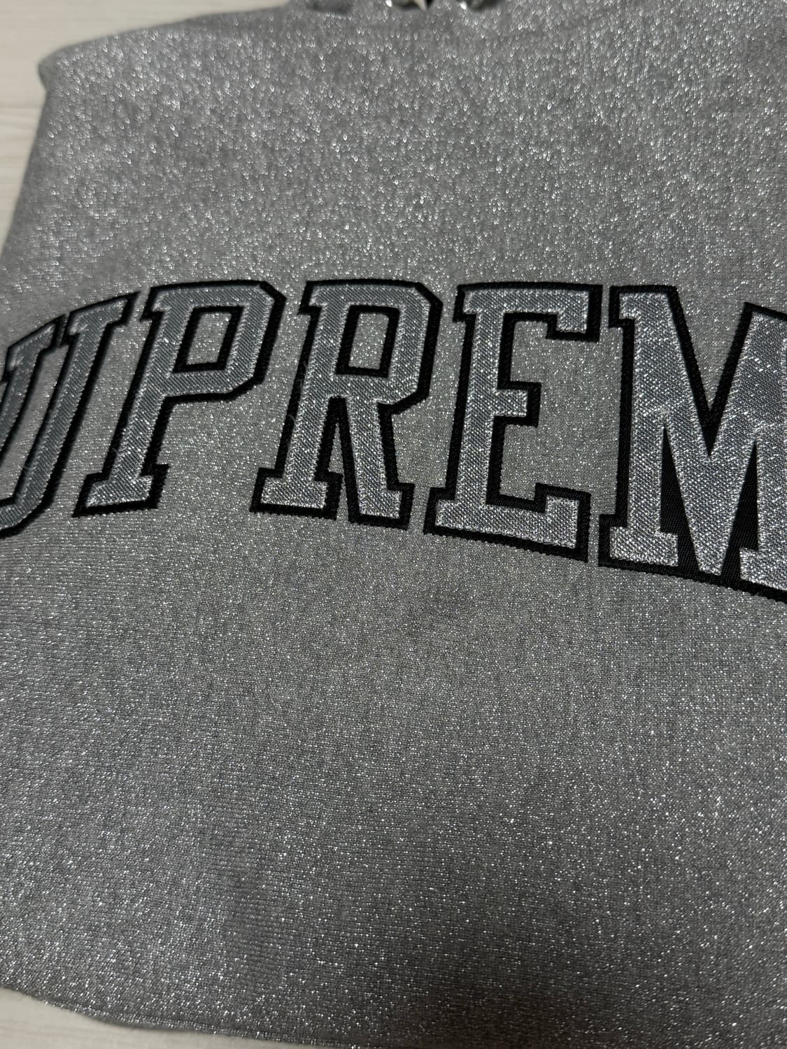 슈프림 글리터 아크 후드티 상품이미지3