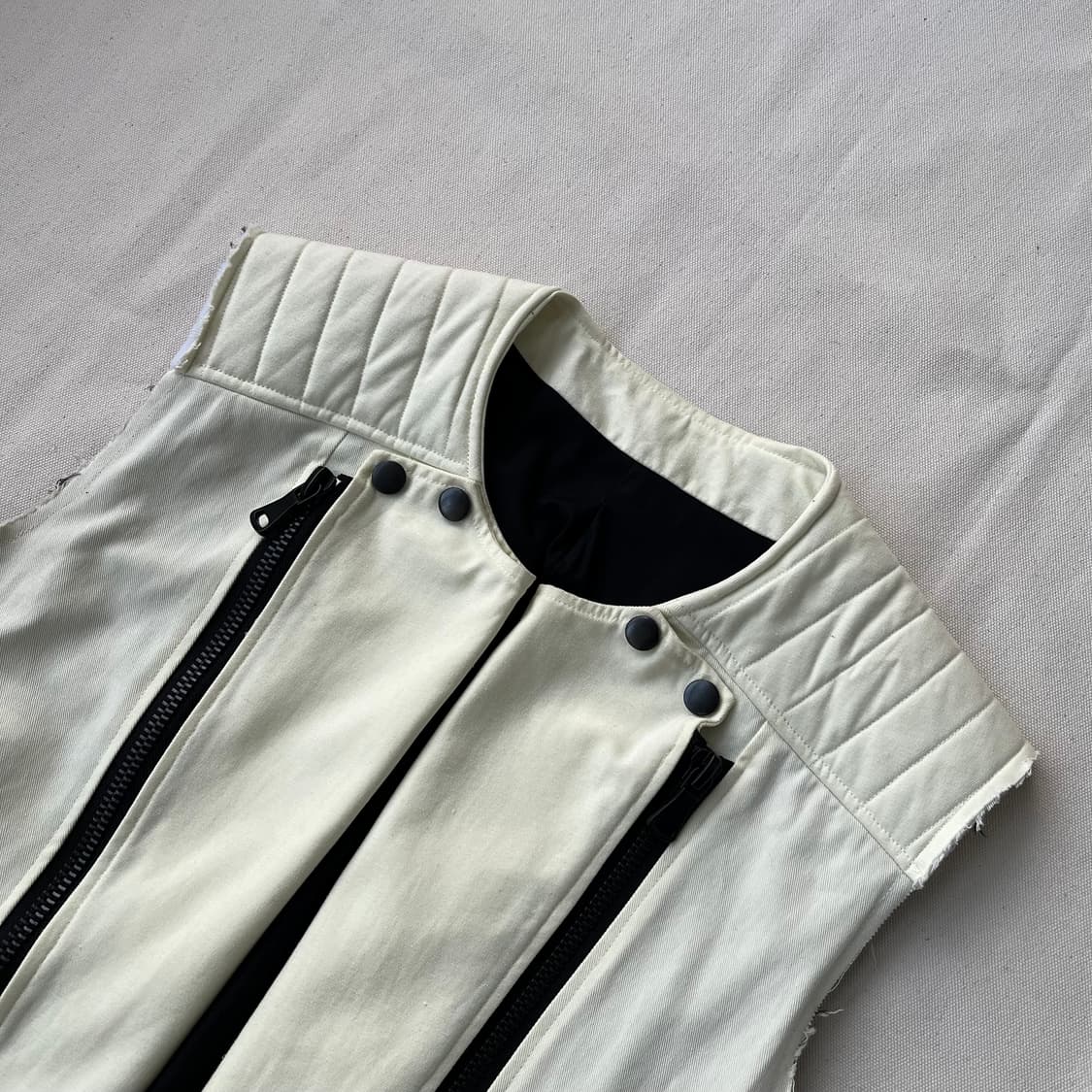 발망 파리 퀄티드 숄더 바이커 지퍼 베스트 상품이미지2