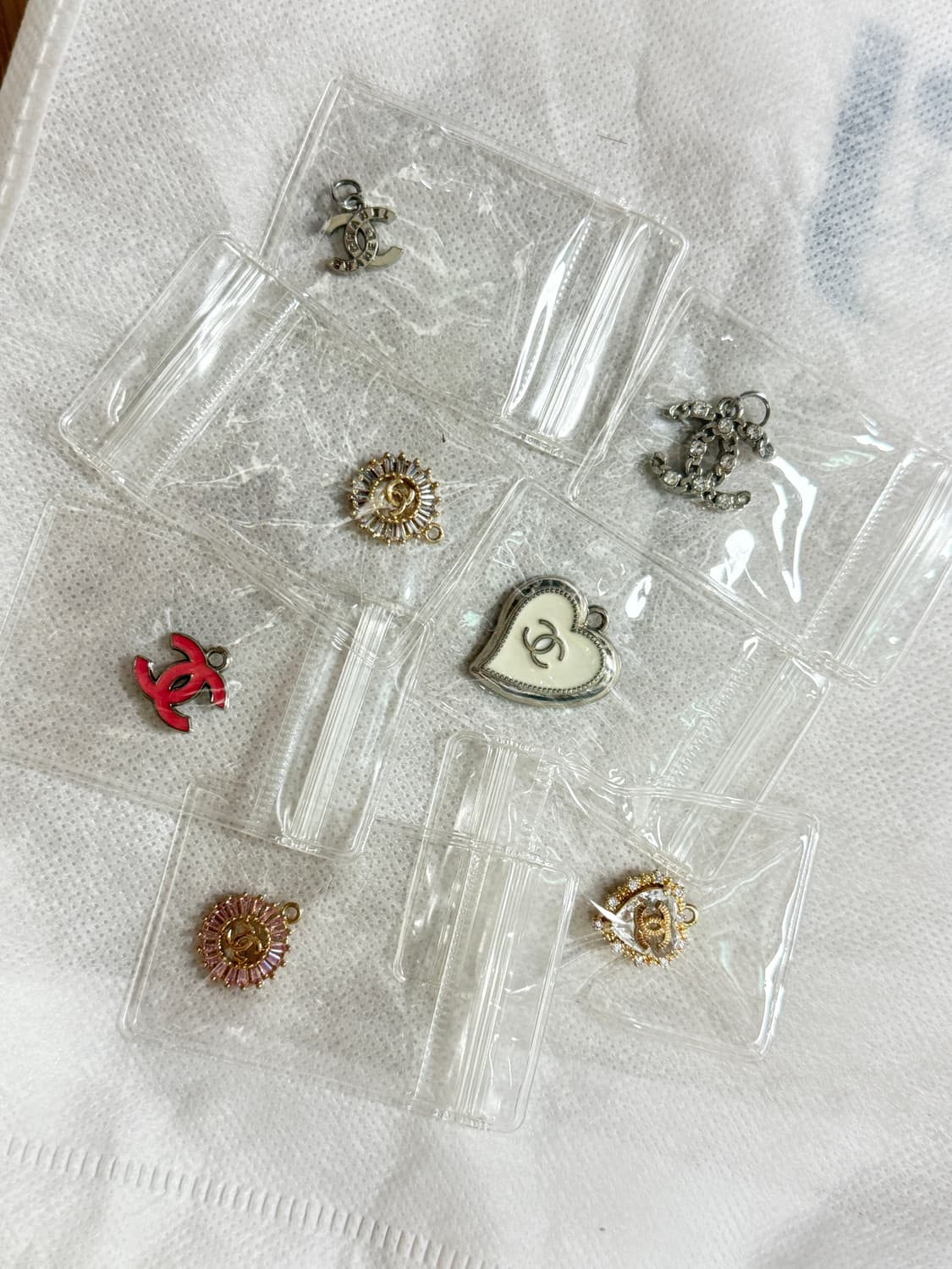 샤넬 빈티지 단추 상품이미지1