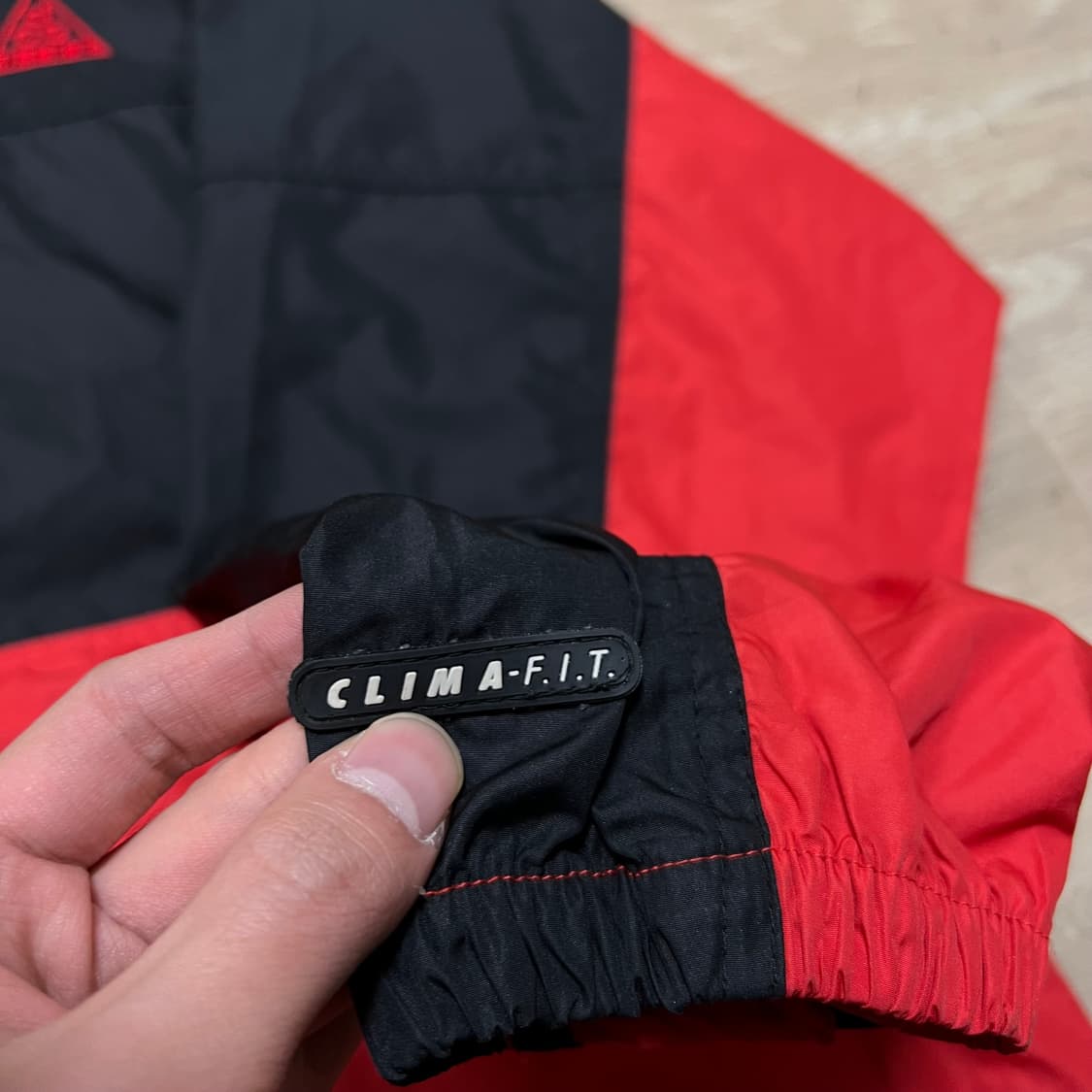 나이키 ACG 남성 투톤 배색 아노락 후드자켓 [블랙/레드] XL/105 상품이미지5