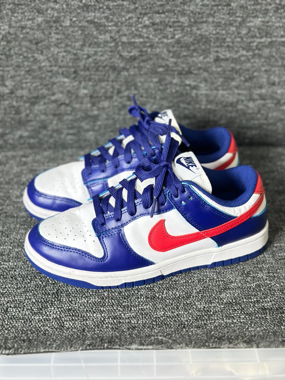 나이키 덩크 로우 흰파빨 240 상품이미지1