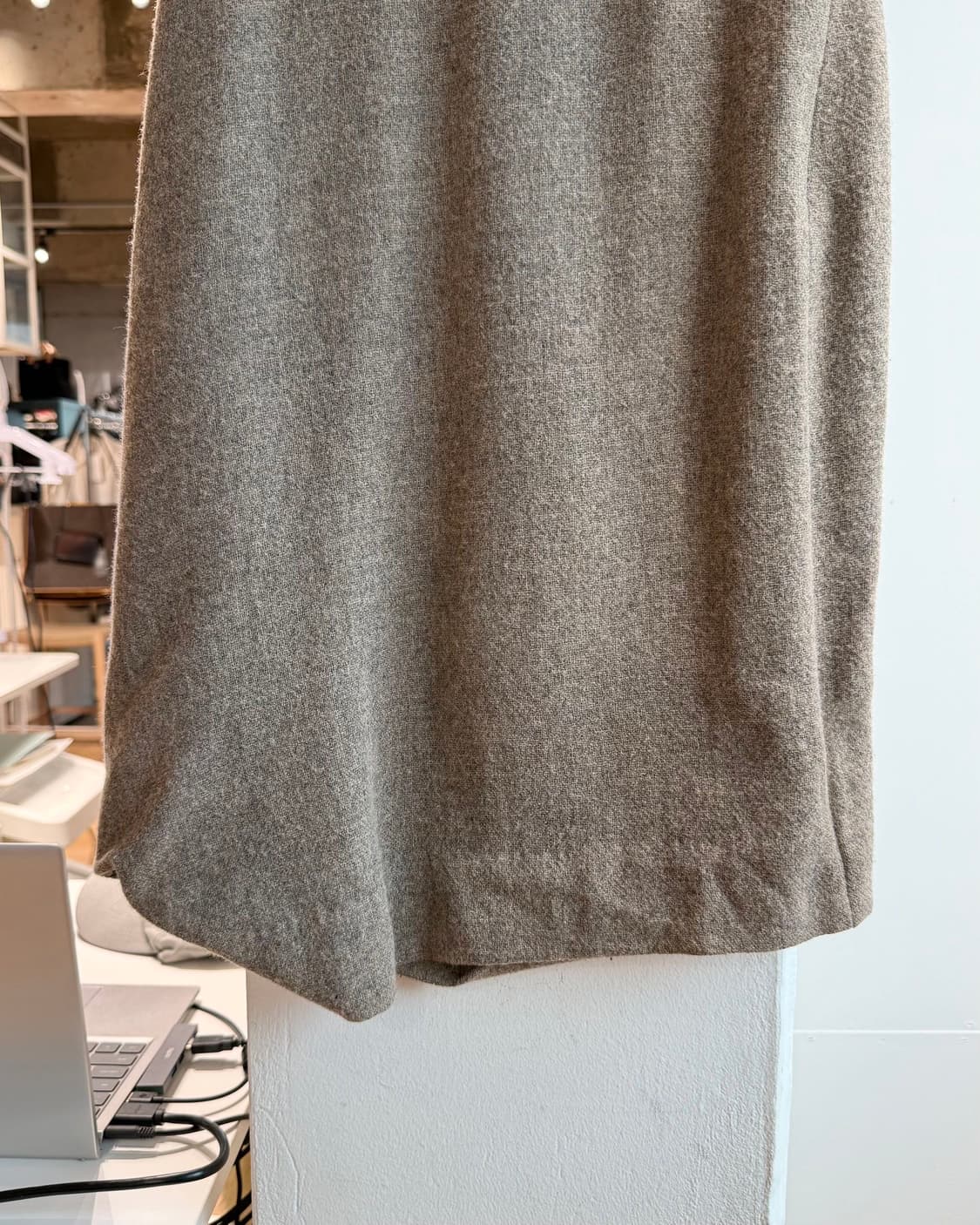 비비안 웨스트우드 레드라벨 브라운 울 미디스커트  상품이미지5