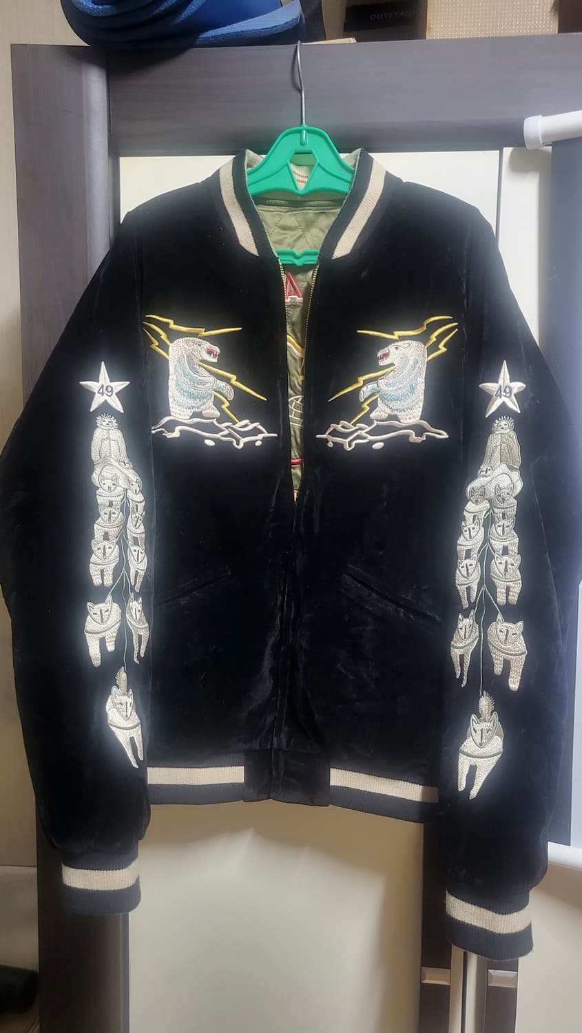 브론슨 수베니어 알래스카 40사이즈 팝니다 상품이미지1