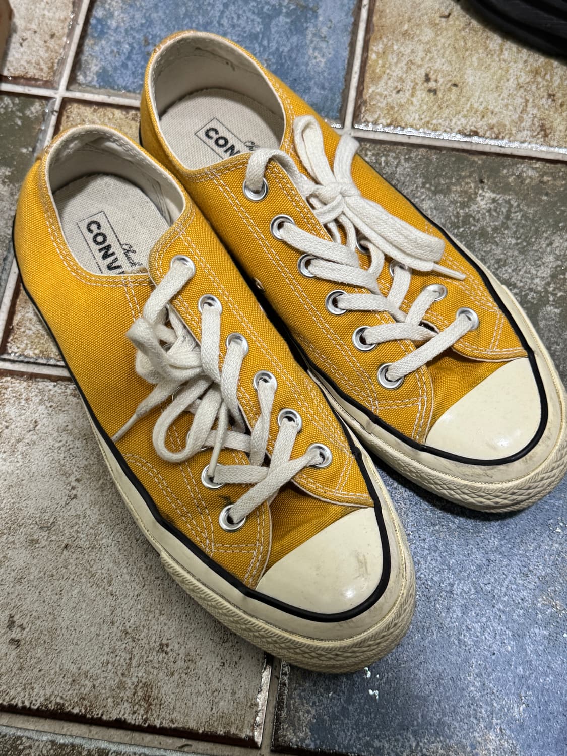 컨버스 척테일러 70s 로우 옐로우 240 상품이미지1