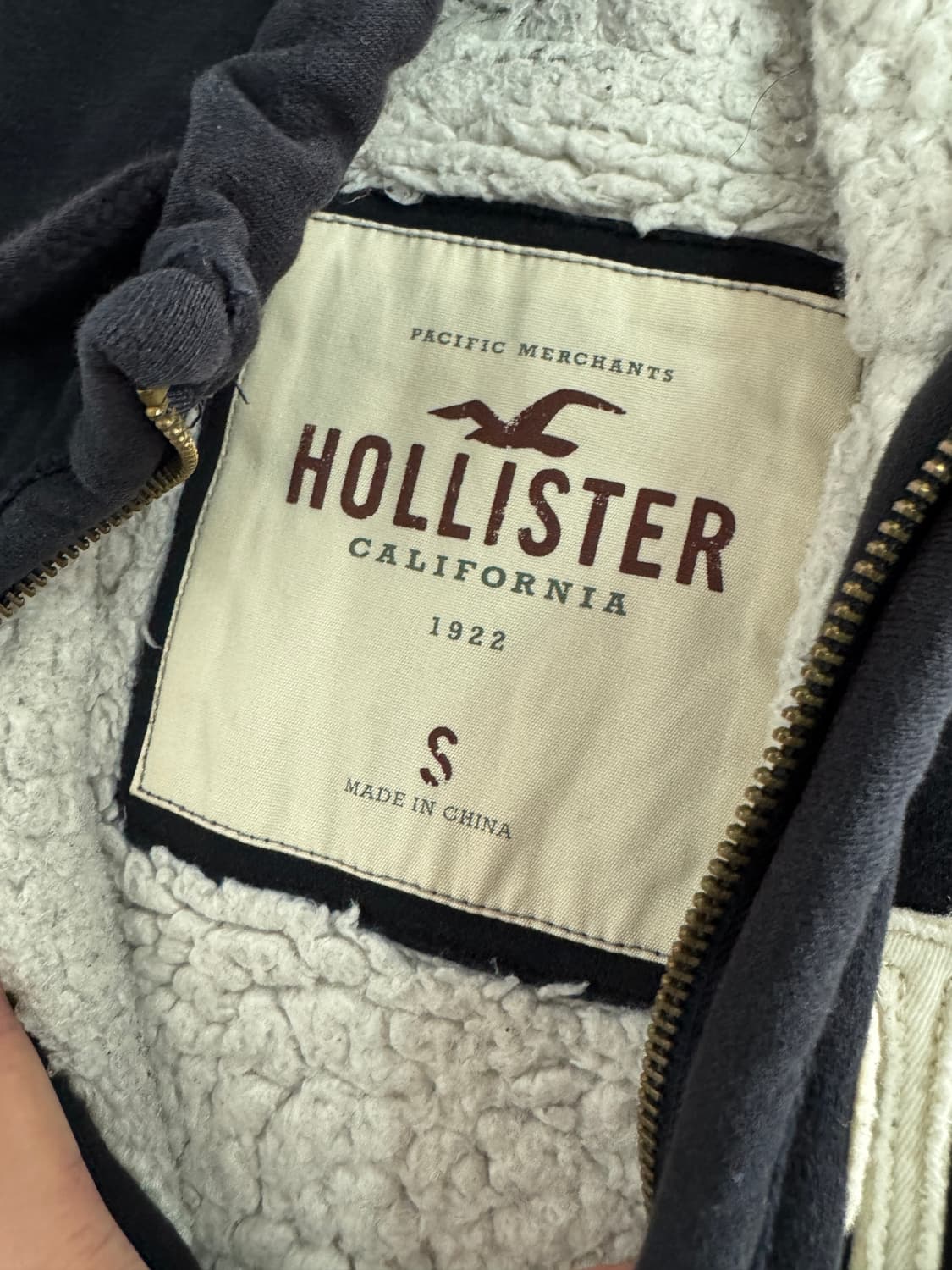 대장!! 여성 홀리스터 스펠로고 양털 후드집업 네이비 s 상품이미지3