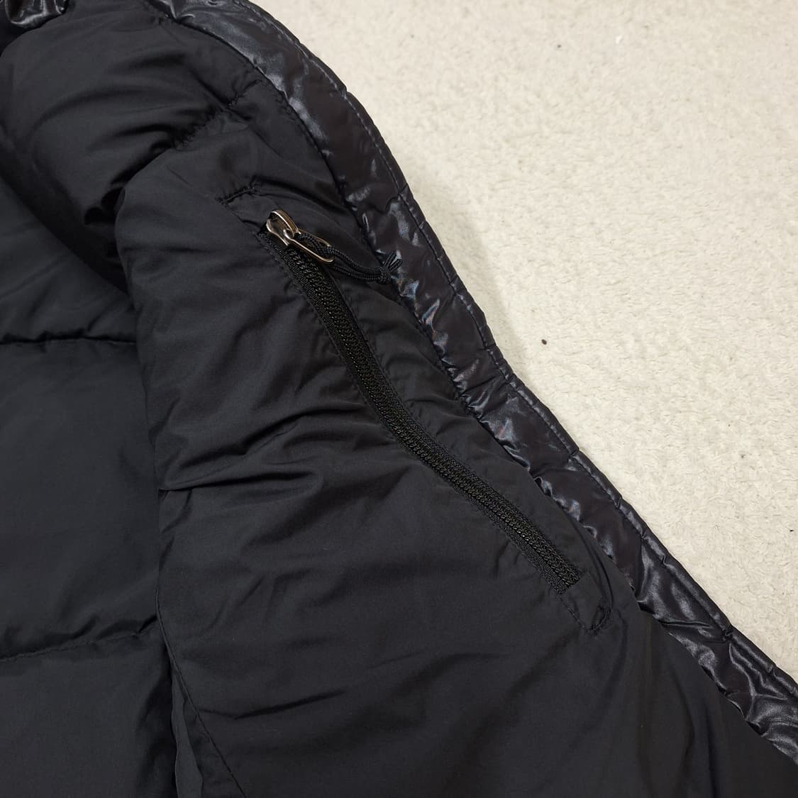 노스페이스  700눕시 유광패딩조끼M 상품이미지6