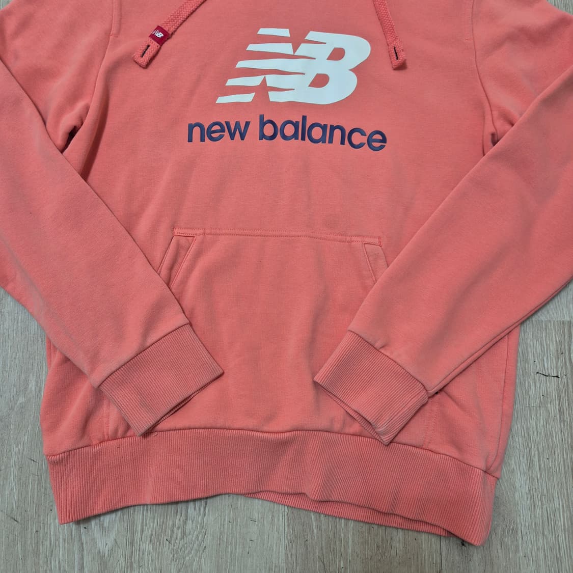 뉴발란스 여성 오리지널 빅로고 후드티 상품이미지3
