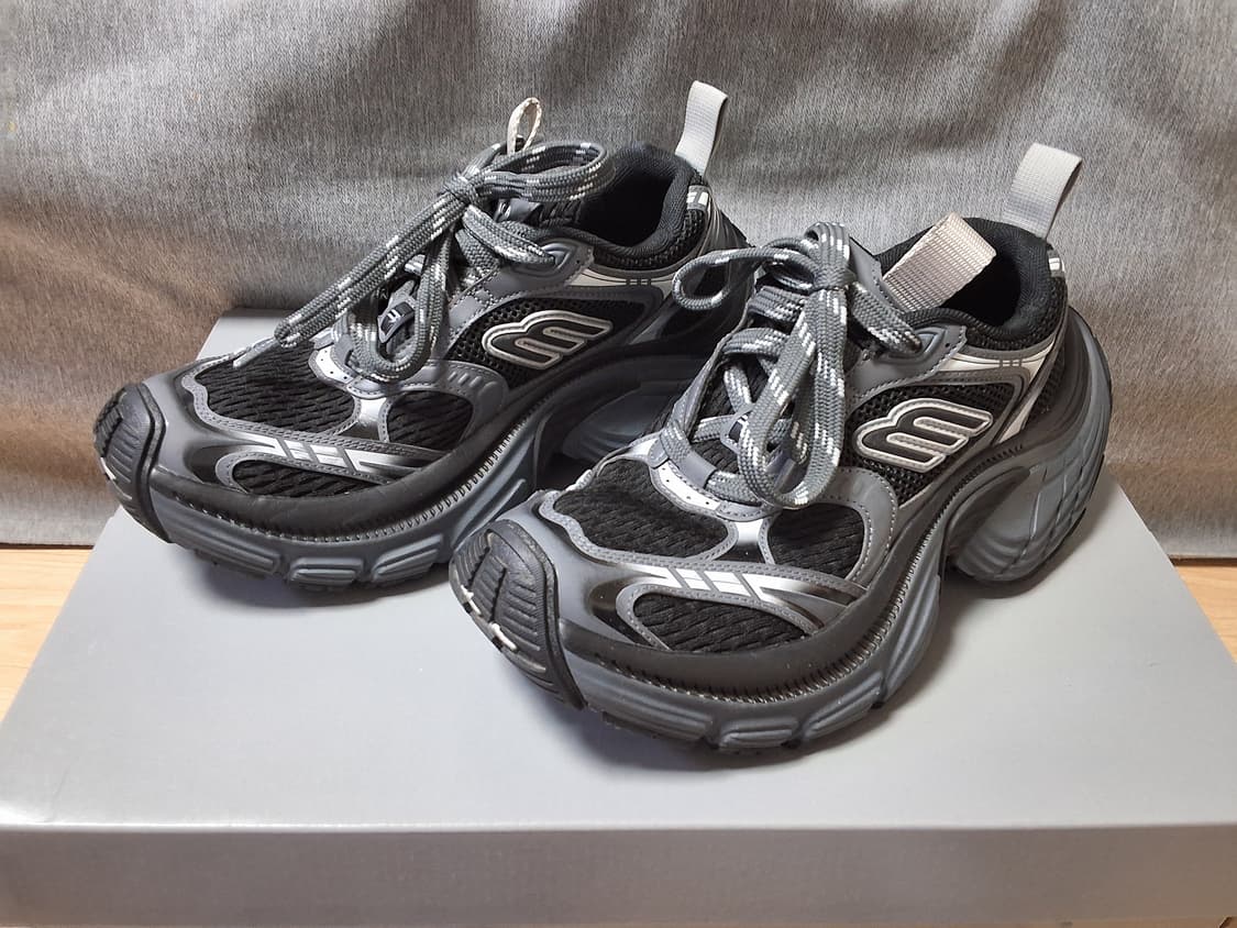 [새상품급] 발렌시아가 6xl 블랙 38 상품이미지1