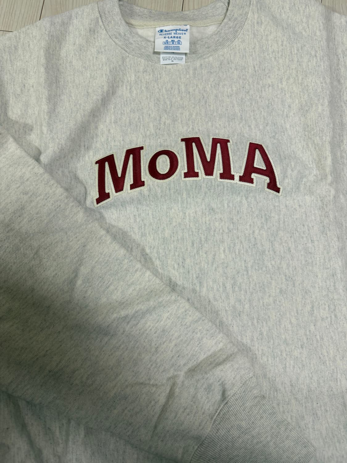 챔피온 리버스위브 MOMA 콜라보 스웨트셔츠 상품이미지1