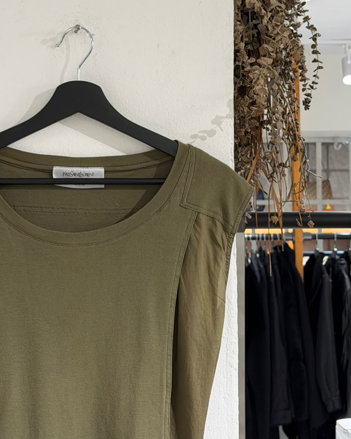 이브 생로랑 카키 스트랩 슬리브리스 상품이미지3