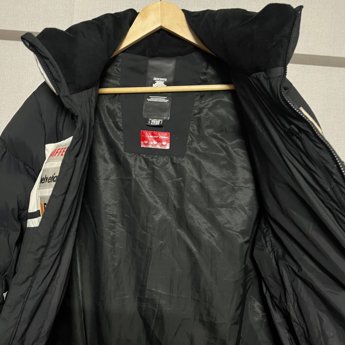 데상트 스폰서 롱패딩 M 상품이미지9