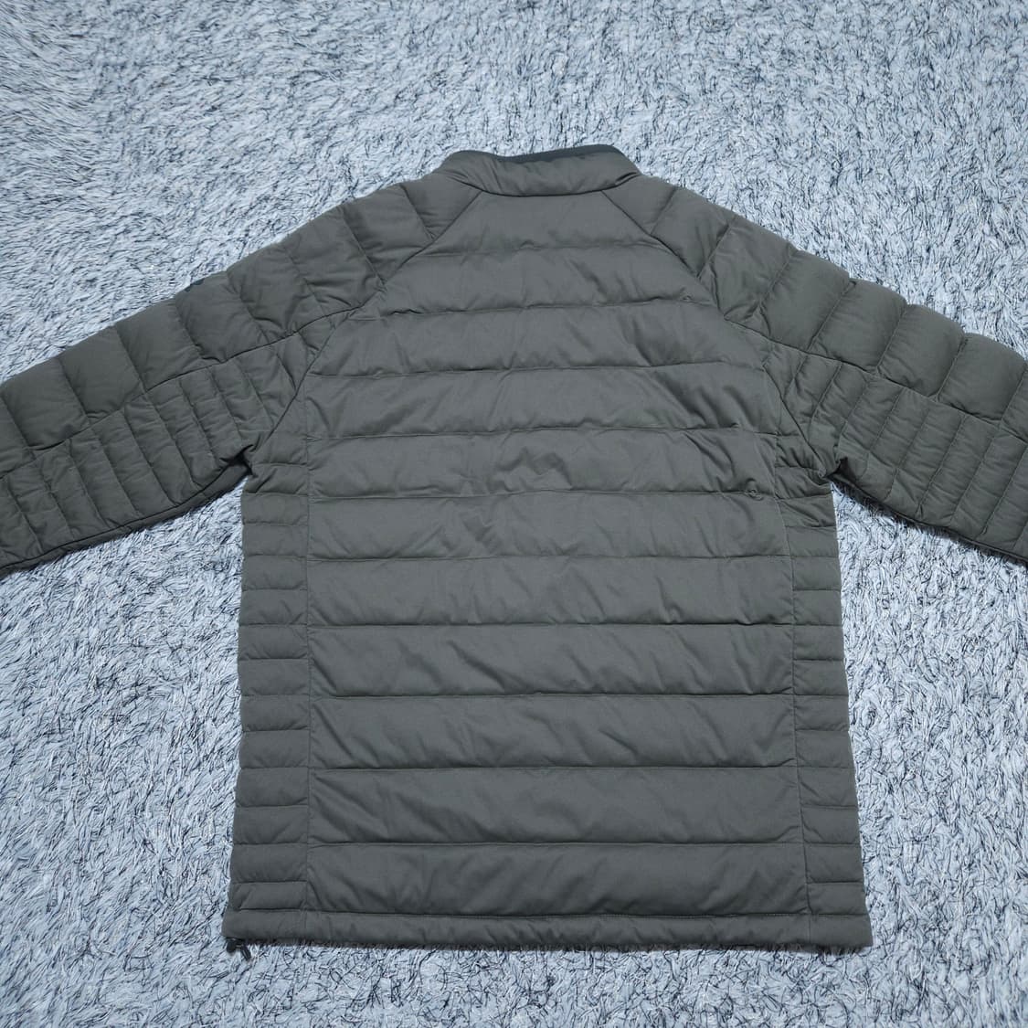 언더아머) XL 남자 카키 스톰 덕다운경량패딩 / 왕눈이샵 상품이미지6