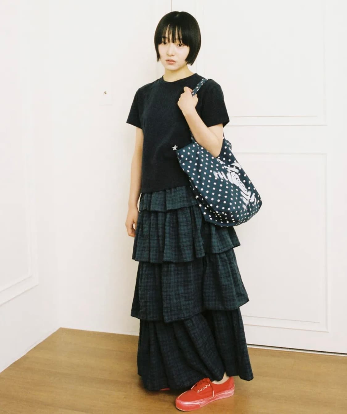 (아일릿 원희 착용) 웹하우스 트위스터 체크 티어드 스커트 네이비 상품이미지2