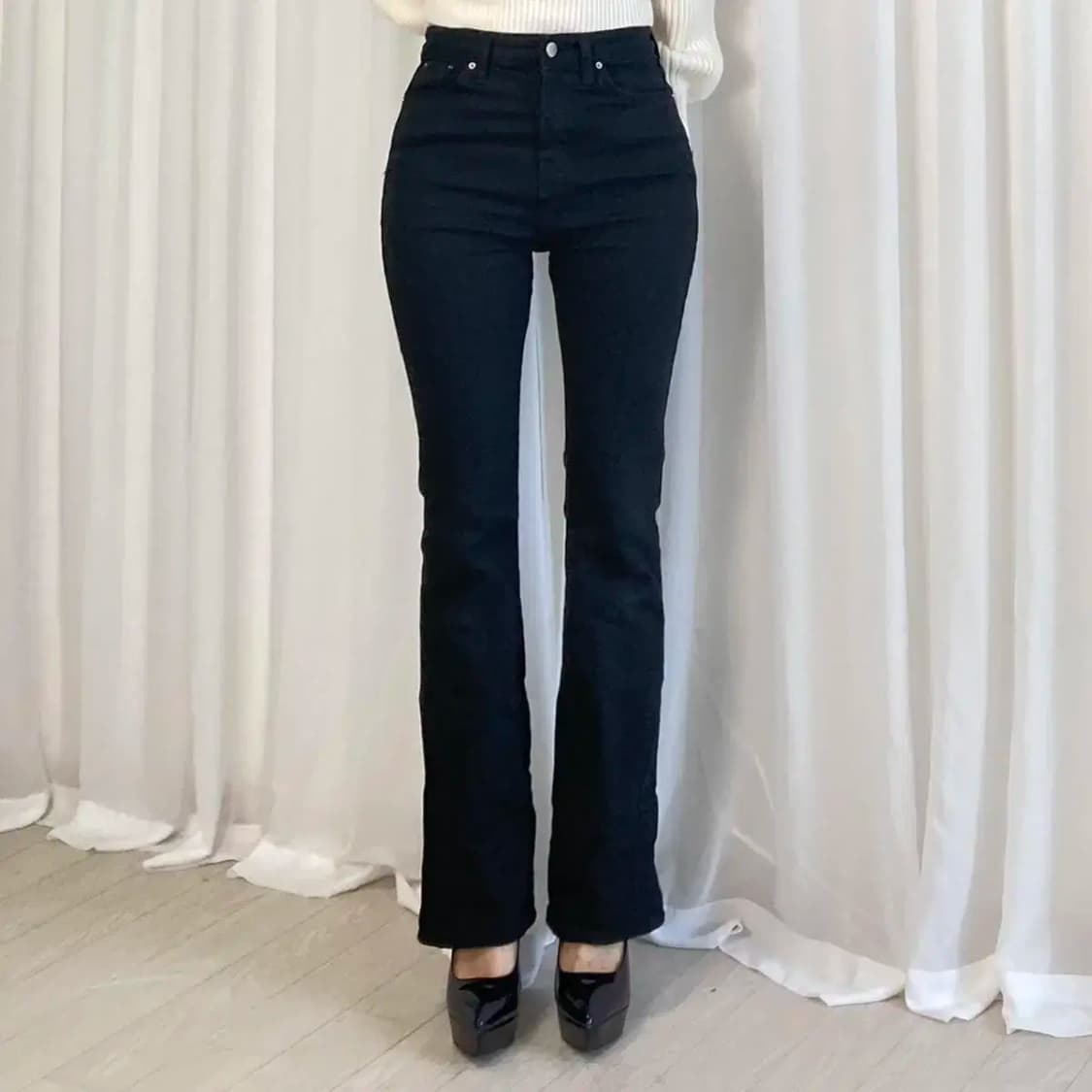 부츠컷 밑단 트임 롱 블랙진 에이블리 상품이미지2