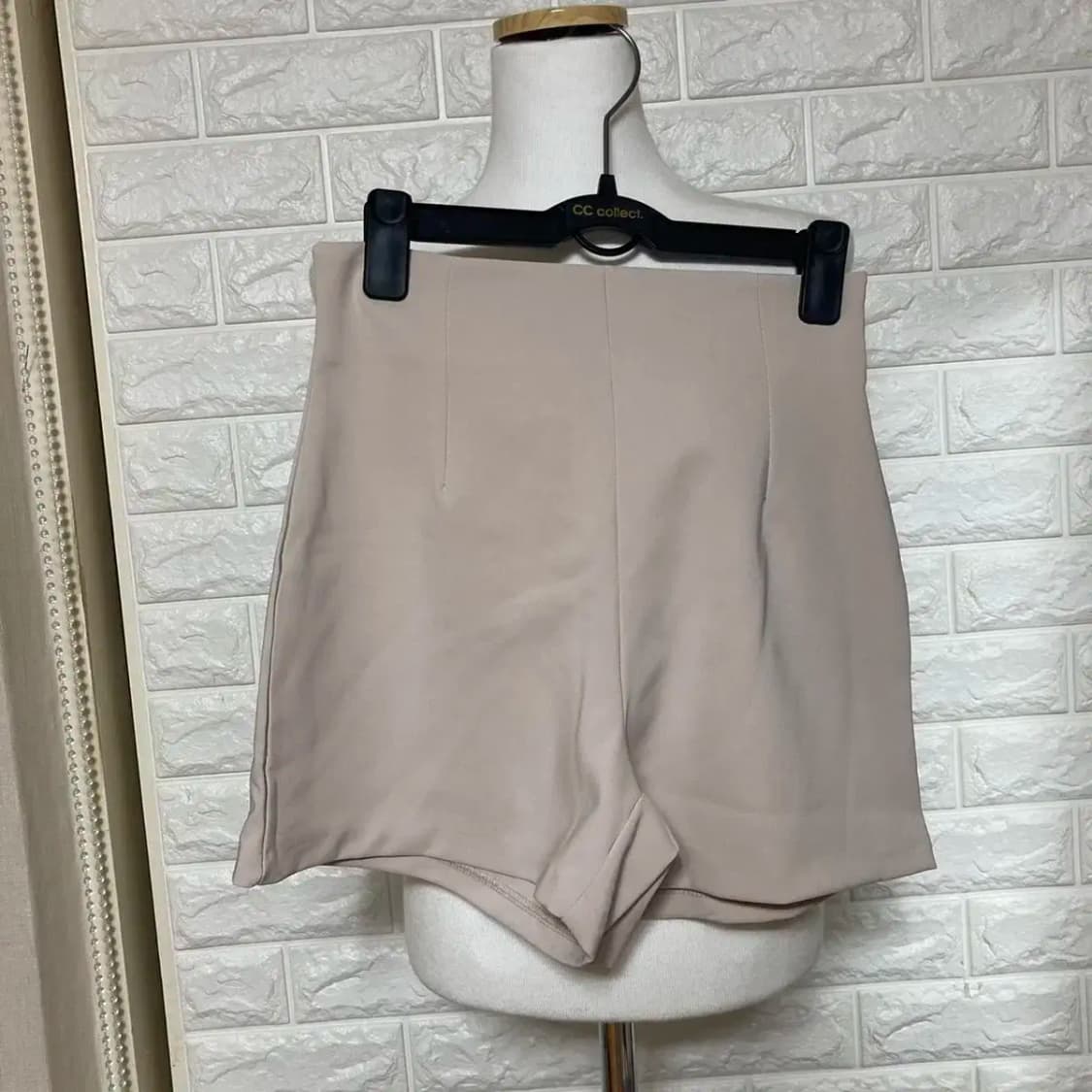 숏슬랙스 베이지 블랙 상품이미지1