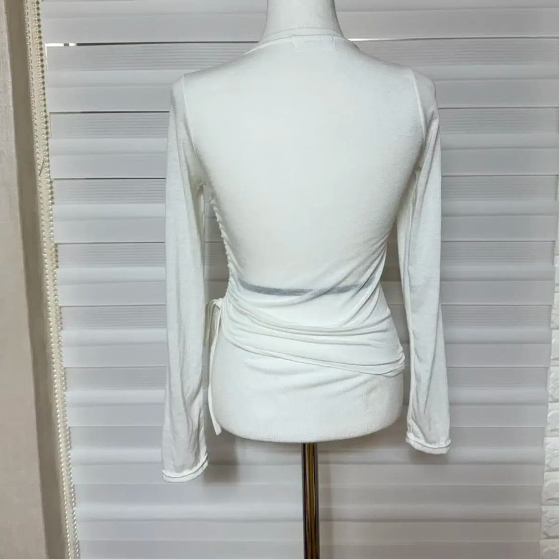 사선 옆 스트링 티 상품이미지3