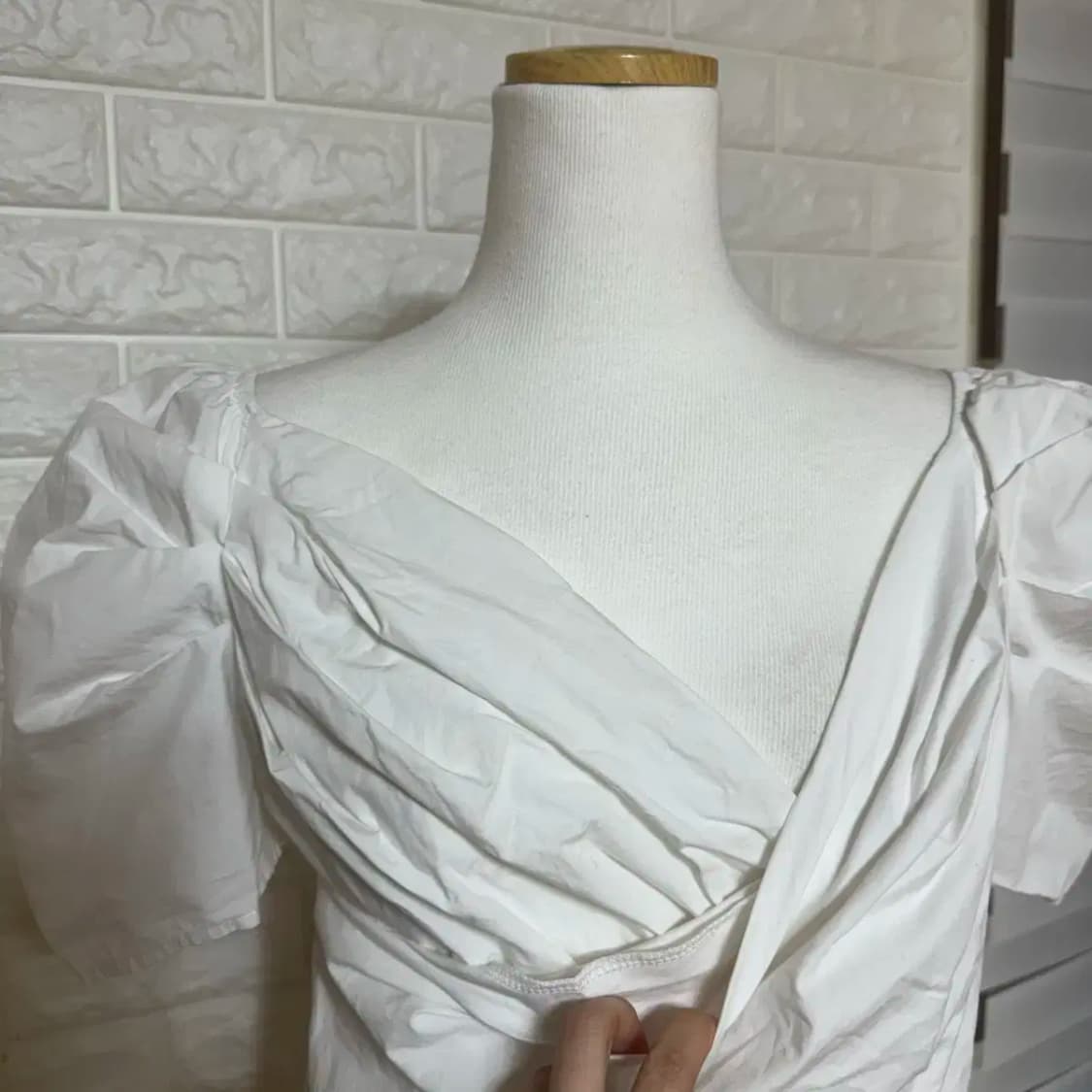 어깨 퍼프 반팔 랩 블라우스 구김 셔츠 상품이미지6