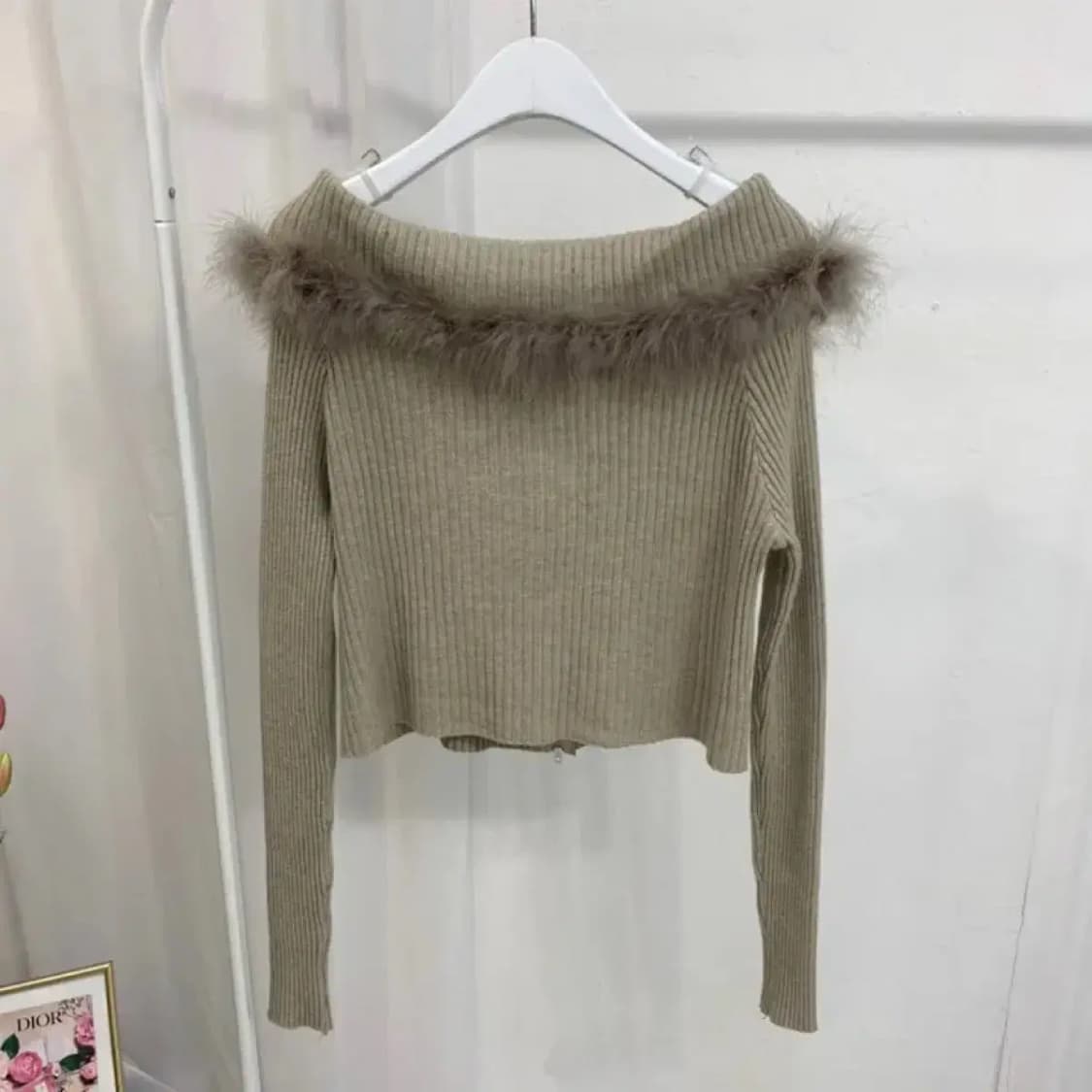 퍼 골지 니트 오프숄더 크롭 니트 긴팔티 상품이미지5