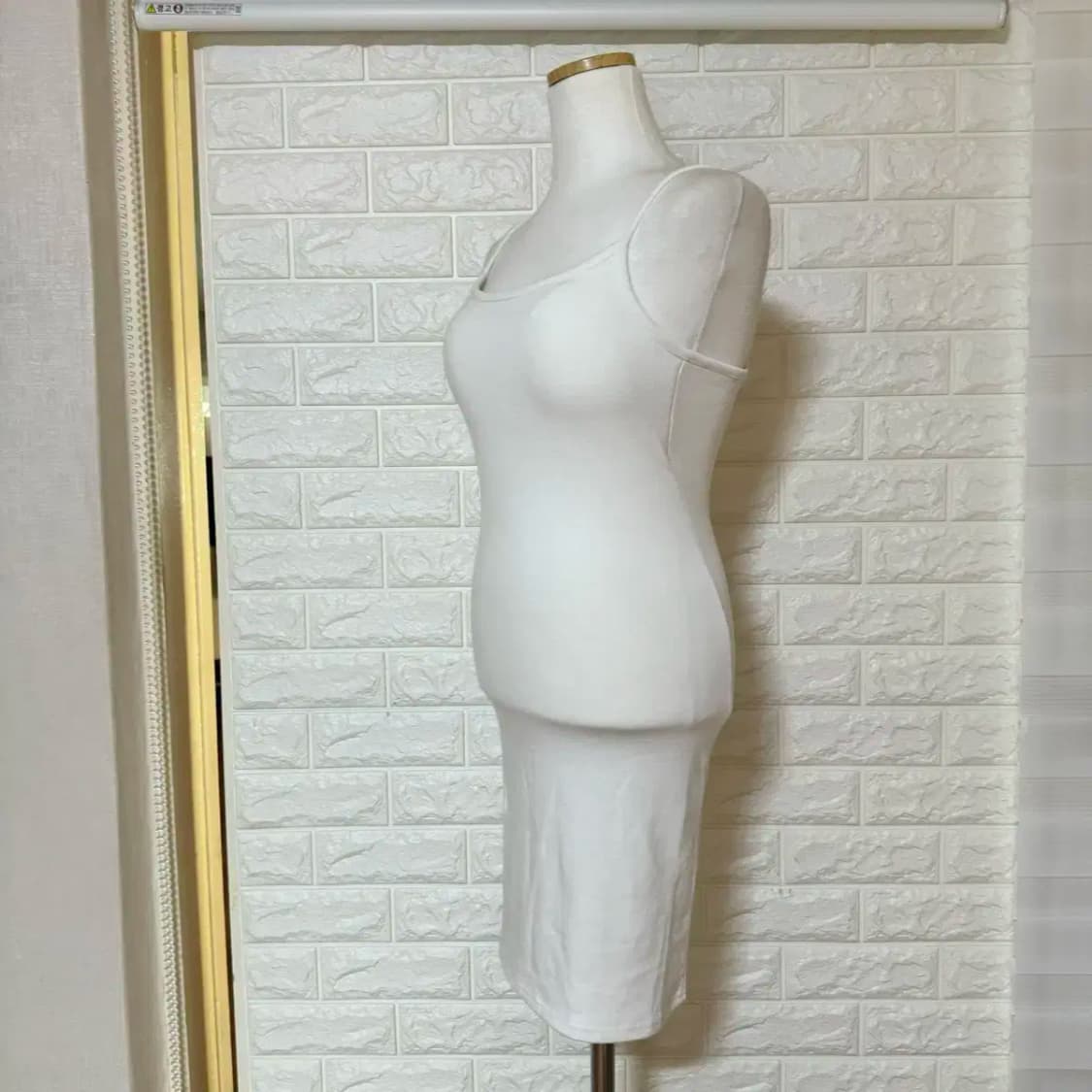 캡나시 민소매 미니 원피스 약기모 화이트 블랙 상품이미지5