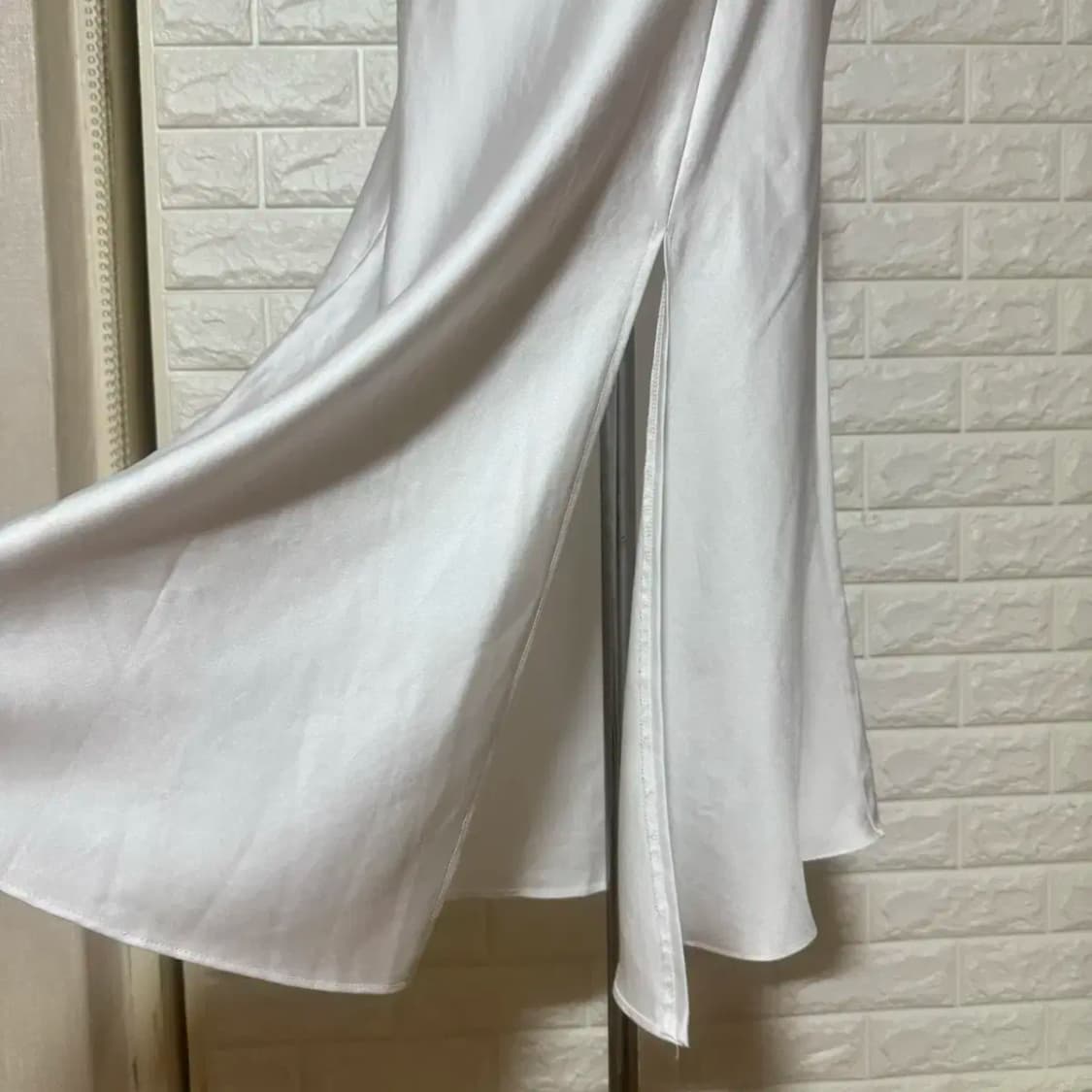 엘비 LB 샤틴 새틴 트임 롱 스커트 s 상품이미지3