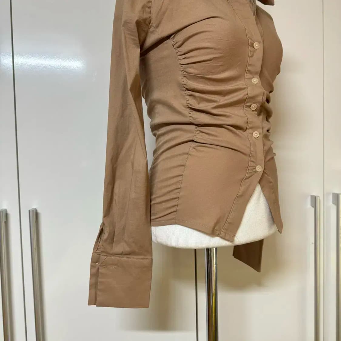 셔링 스판 카라 긴팔 블라우스 브라운 상품이미지8