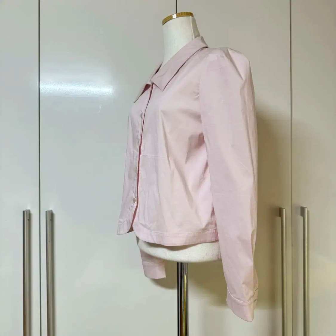 오버핏 퍼프 카라 긴팔 블라우스 연핑크 딸기우유색 상품이미지2