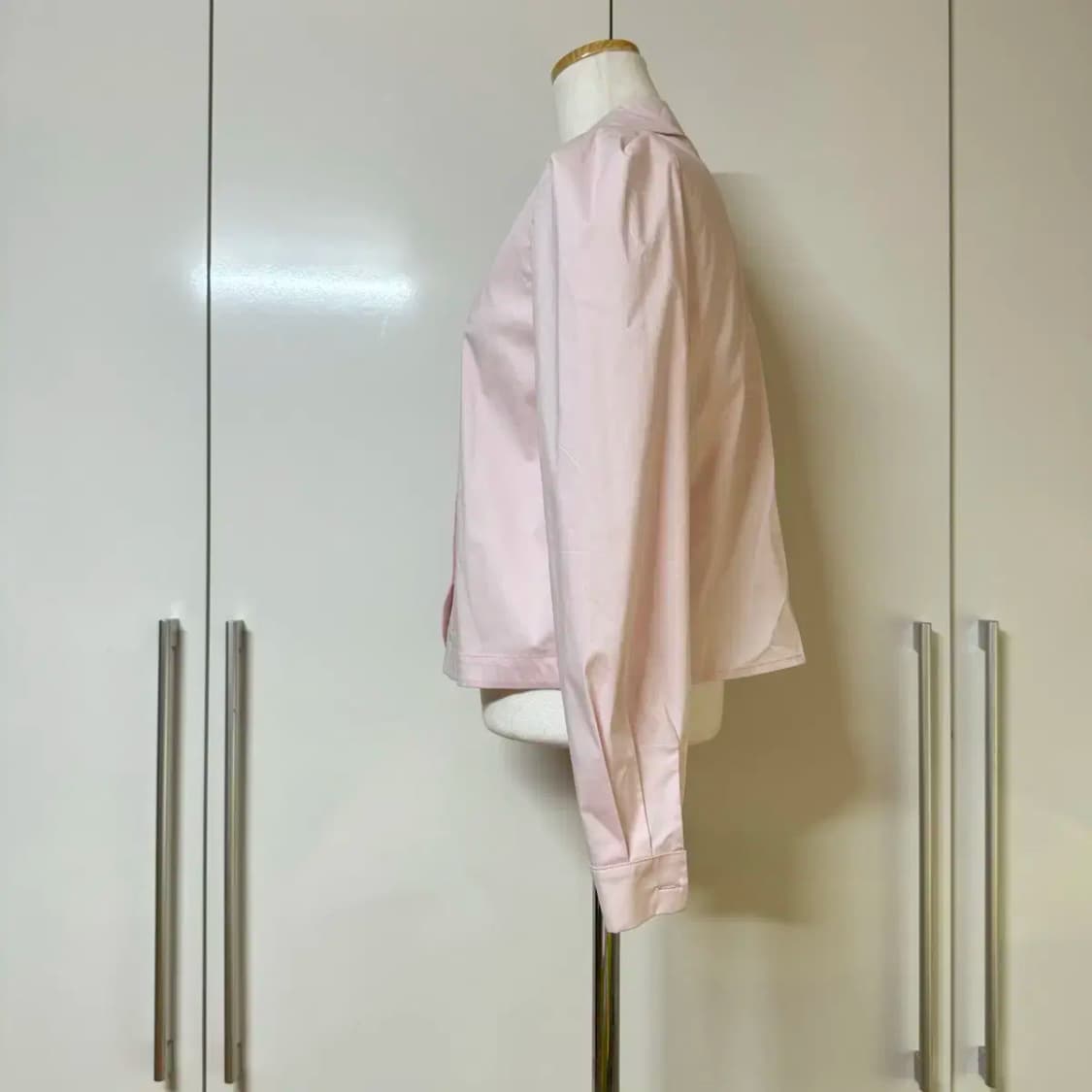 오버핏 퍼프 카라 긴팔 블라우스 연핑크 딸기우유색 상품이미지3
