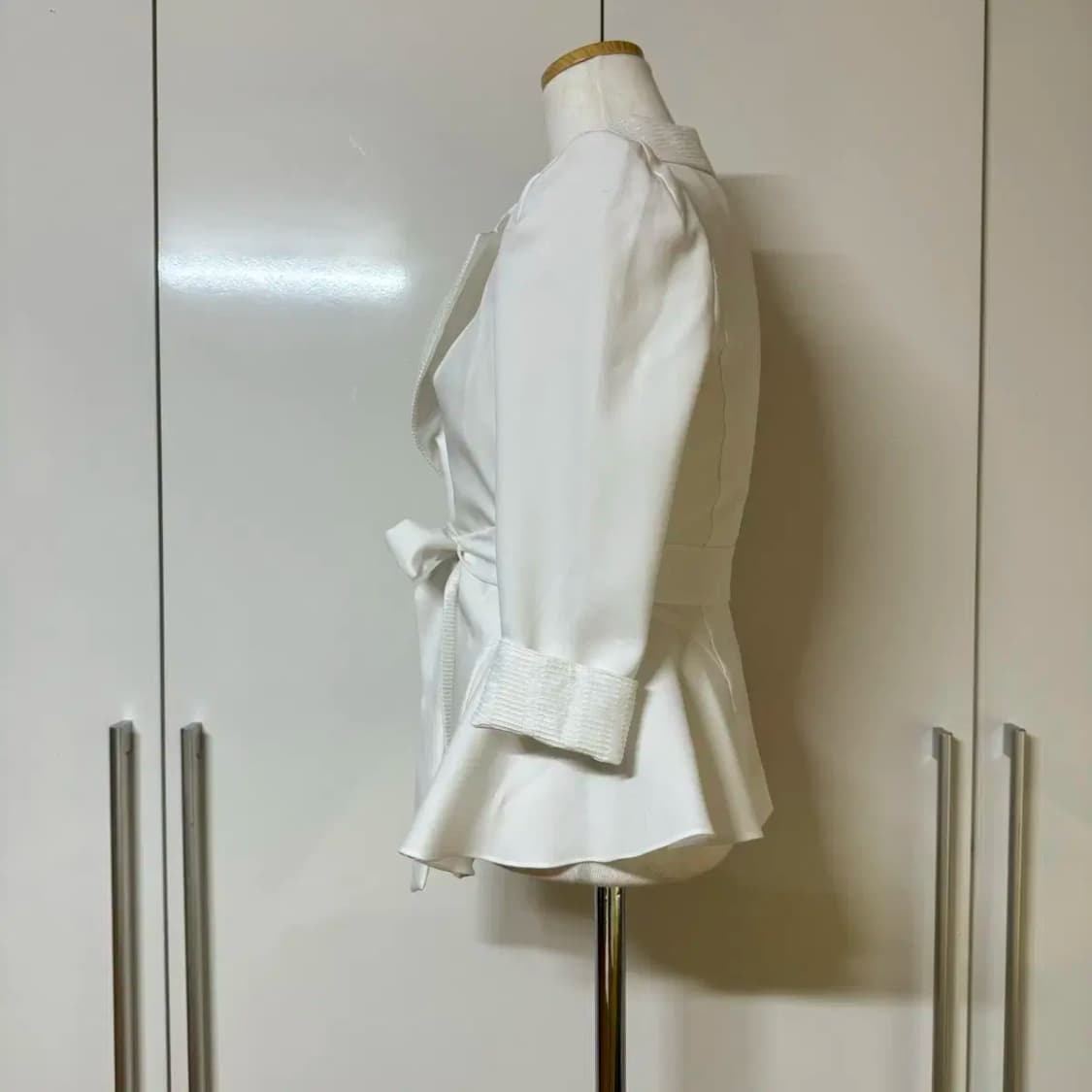 퍼프 7부 소매 벨트 카라 화이트 a라인 자켓 상품이미지3