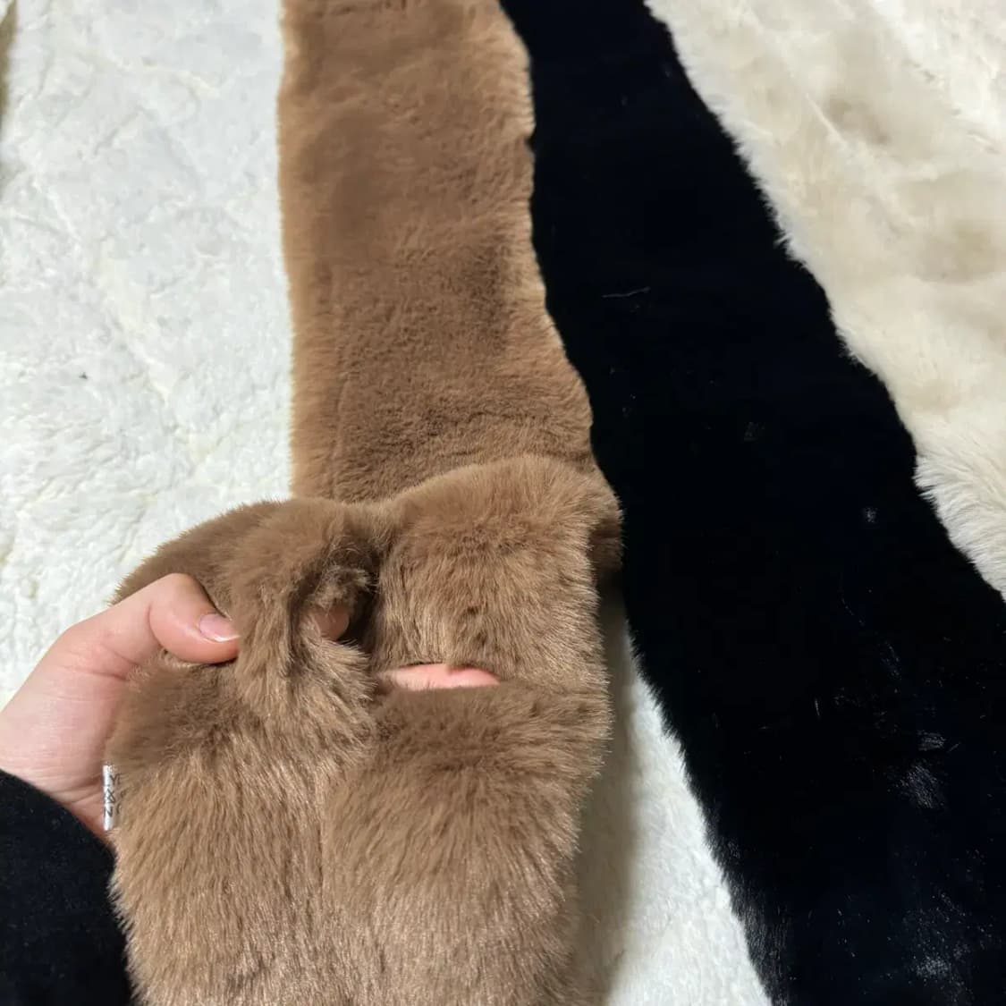 페이크퍼 홀 머플러 목도리 아이보리 베이지 브라운 블랙 4컬러있음 상품이미지5