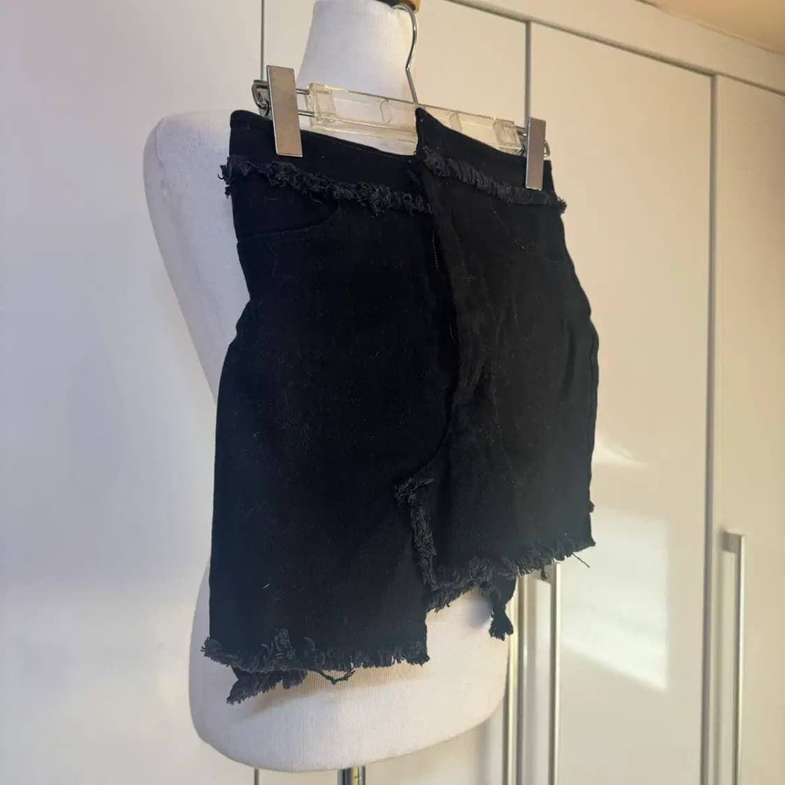 블랙 데님 흑청 수술 치마바지 스커트s 상품이미지3