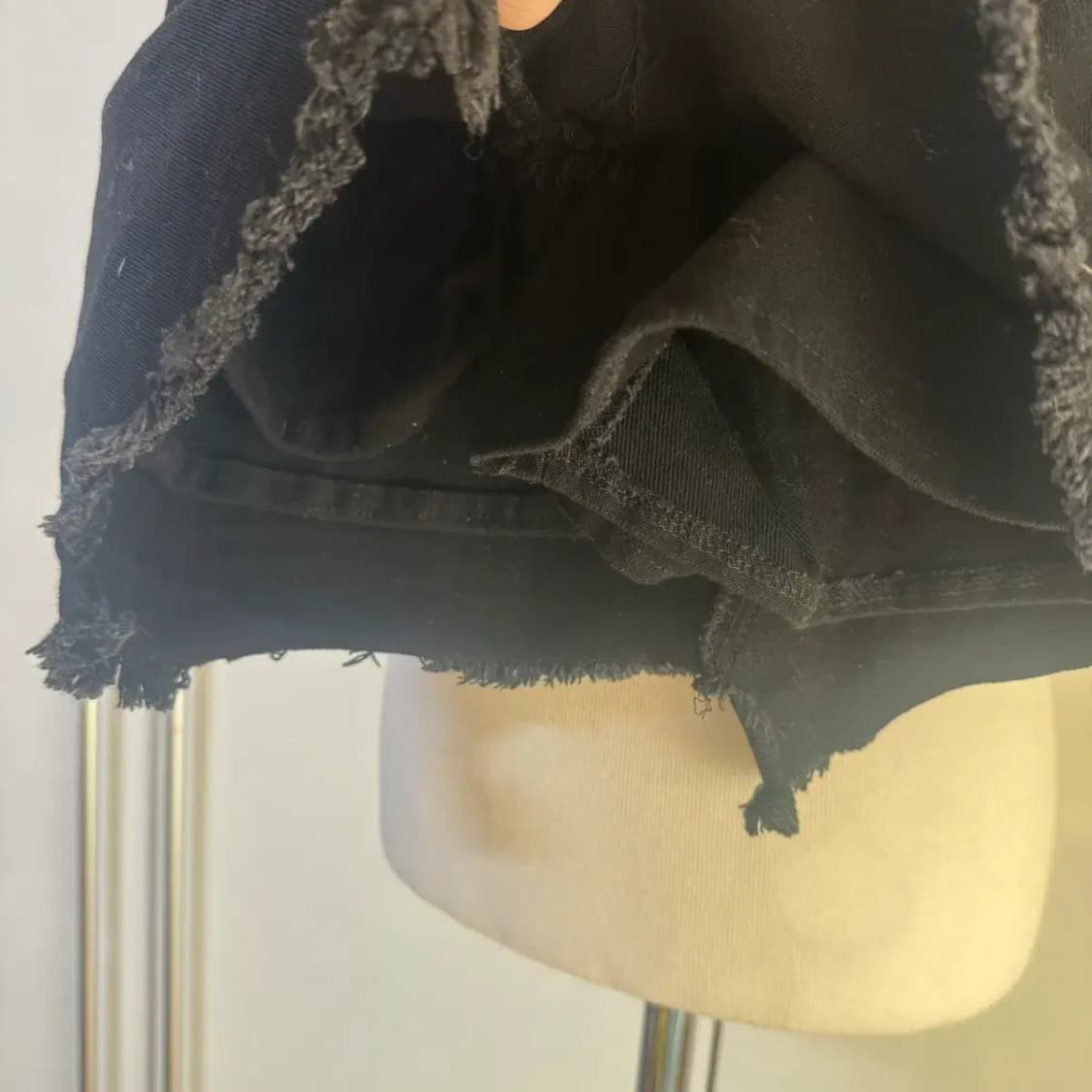 블랙 데님 흑청 수술 치마바지 스커트s 상품이미지4