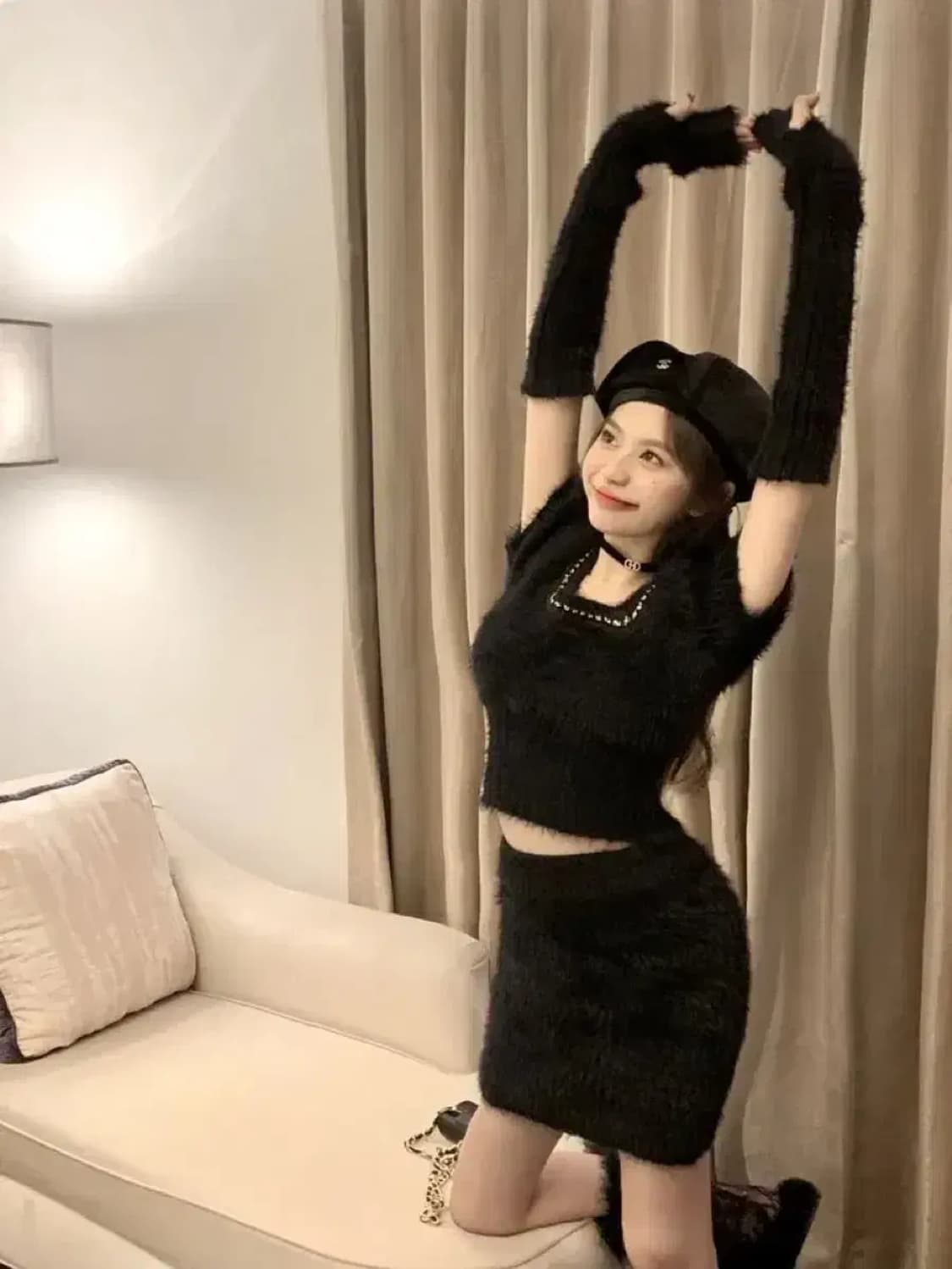 큐빅 앙고라 니트 반팔 +미니스커트 투피스 워머 세트 아이보리 블랙 상품이미지2