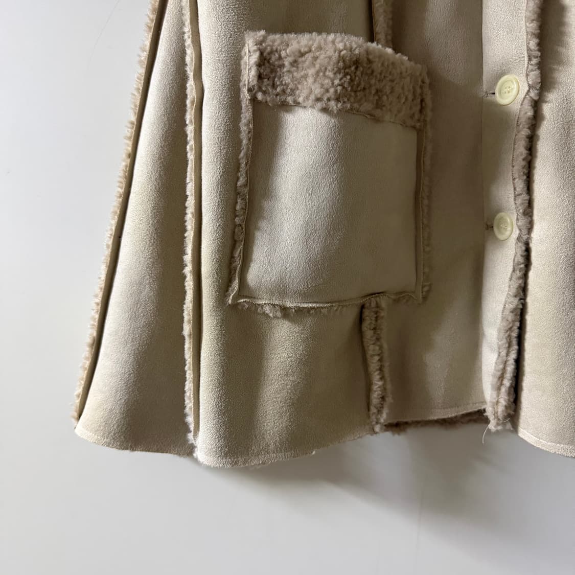 새상품 여자 무스탕 미디자켓 상품이미지3