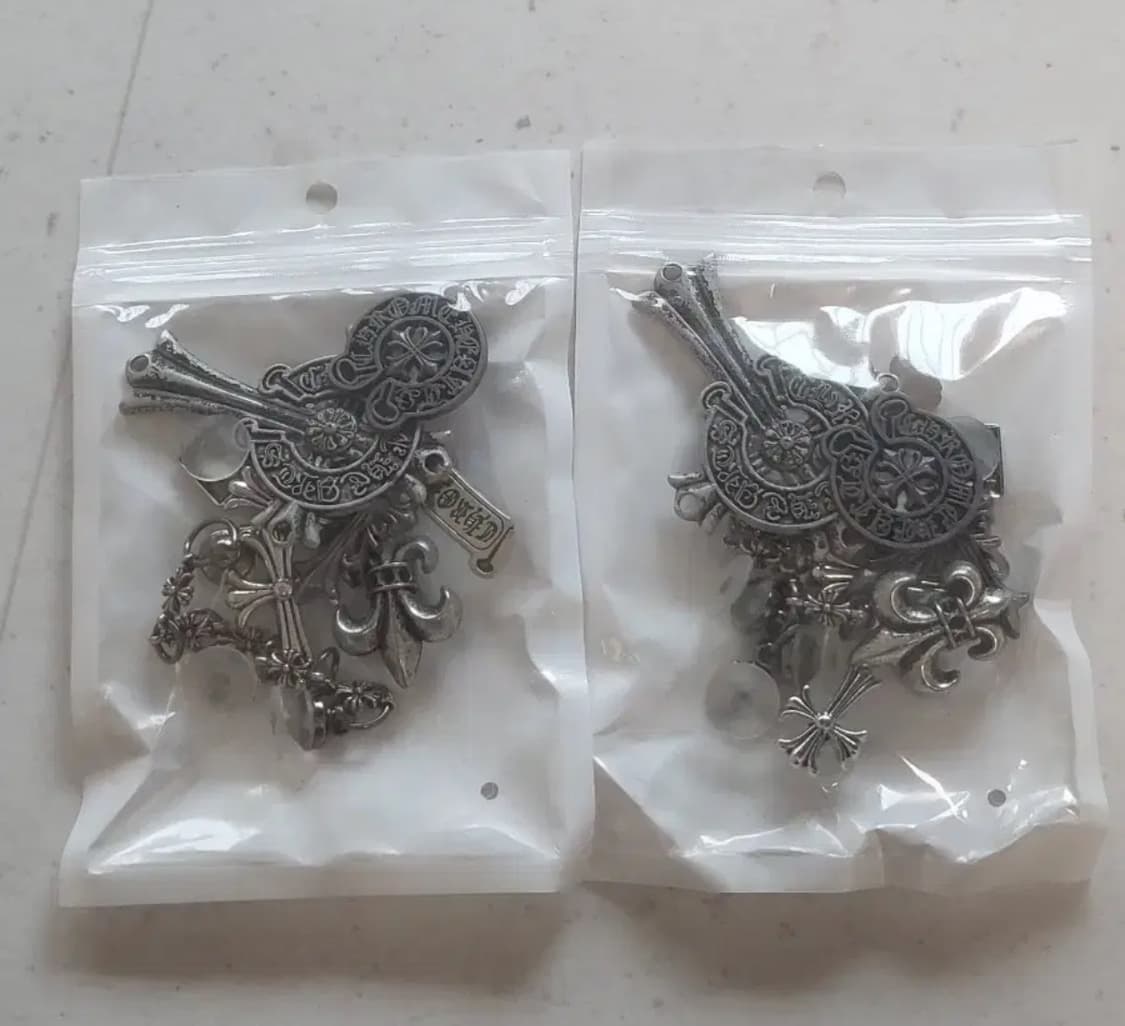 크롬 스타일 크록스 지비츠 팝니다 상품이미지2