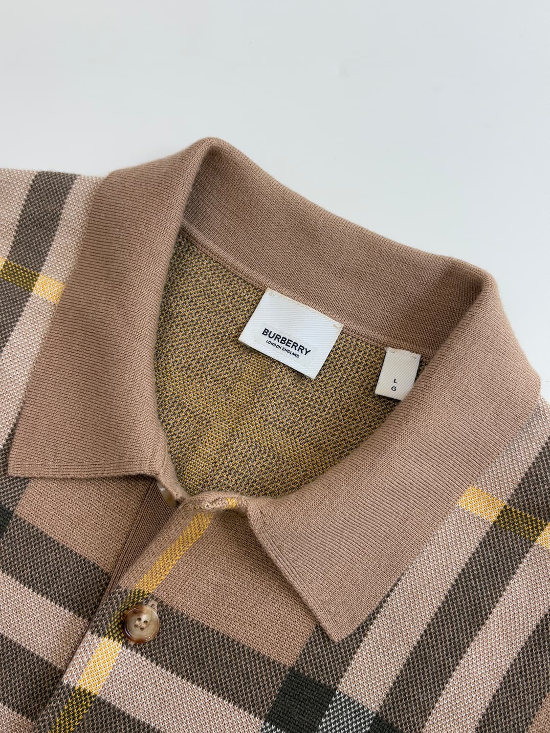 BURBERRY 버버리 신형 노바체크 3버튼 카라 반팔 니트 상품이미지3