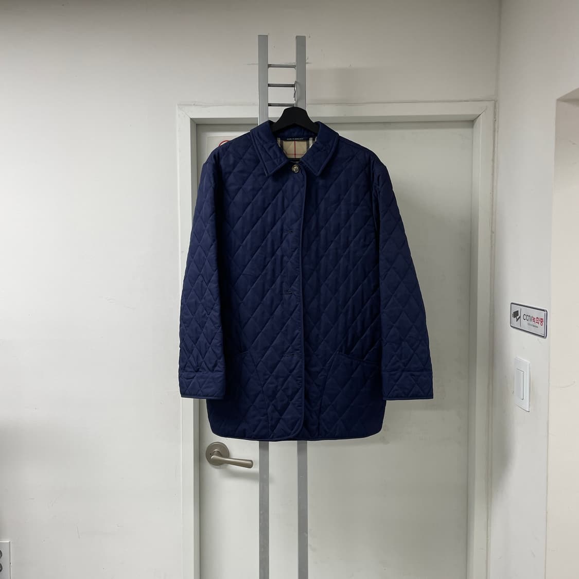 버버리 퀄팅 자켓 네이비 S 상품이미지1
