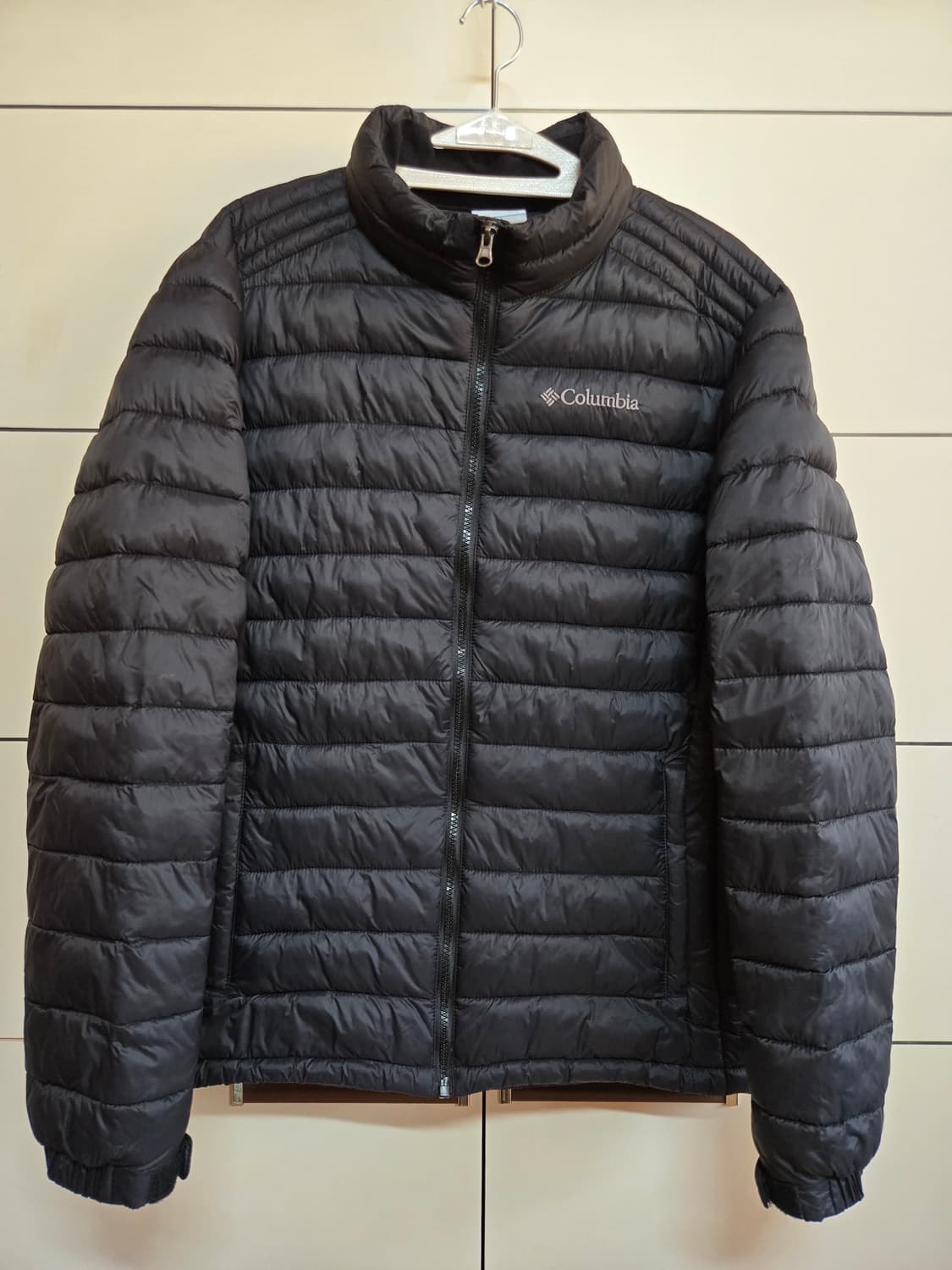 컬럼비아 남성 블랙 경량 패딩 상품이미지1