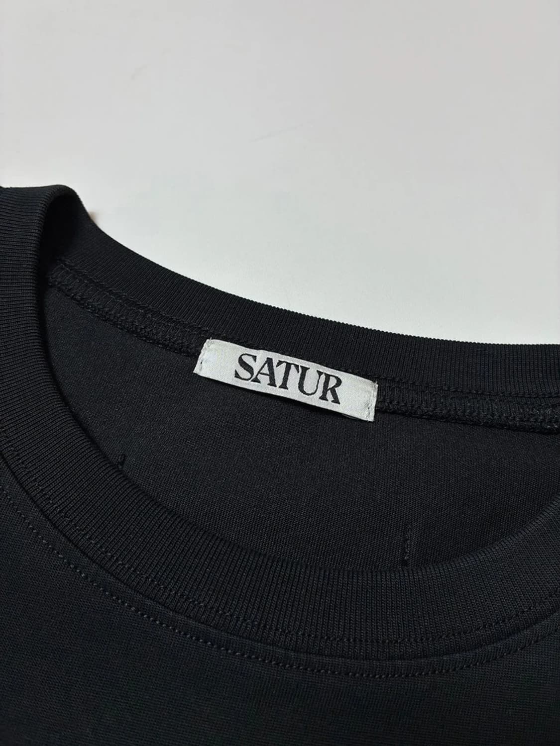 세터 SATUR 시그니처 스몰 로고 반팔 티셔츠 PN9658 상품이미지6