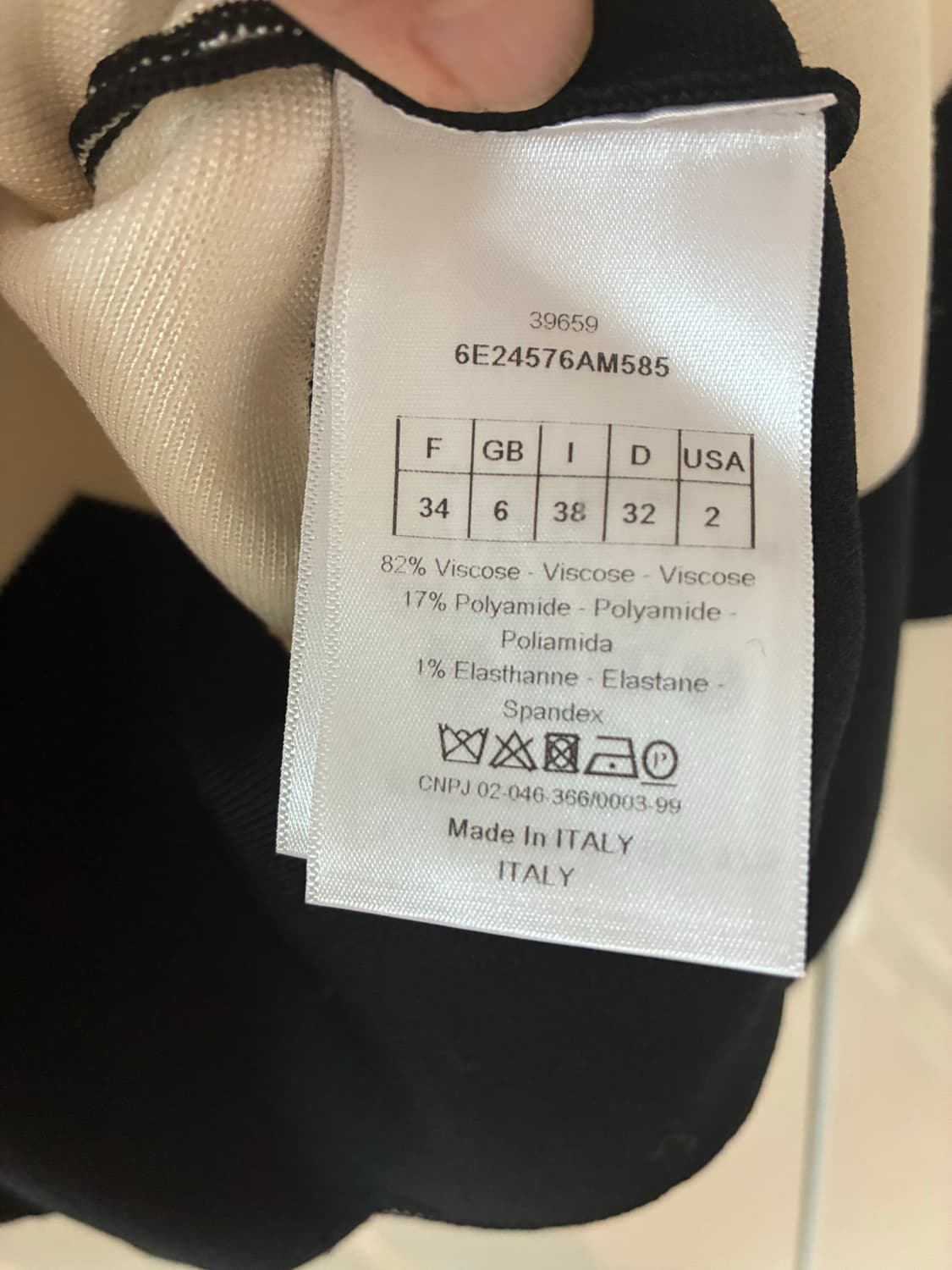 디올 블랙앤화이트 스트라이프 크롭 탑 상품이미지4