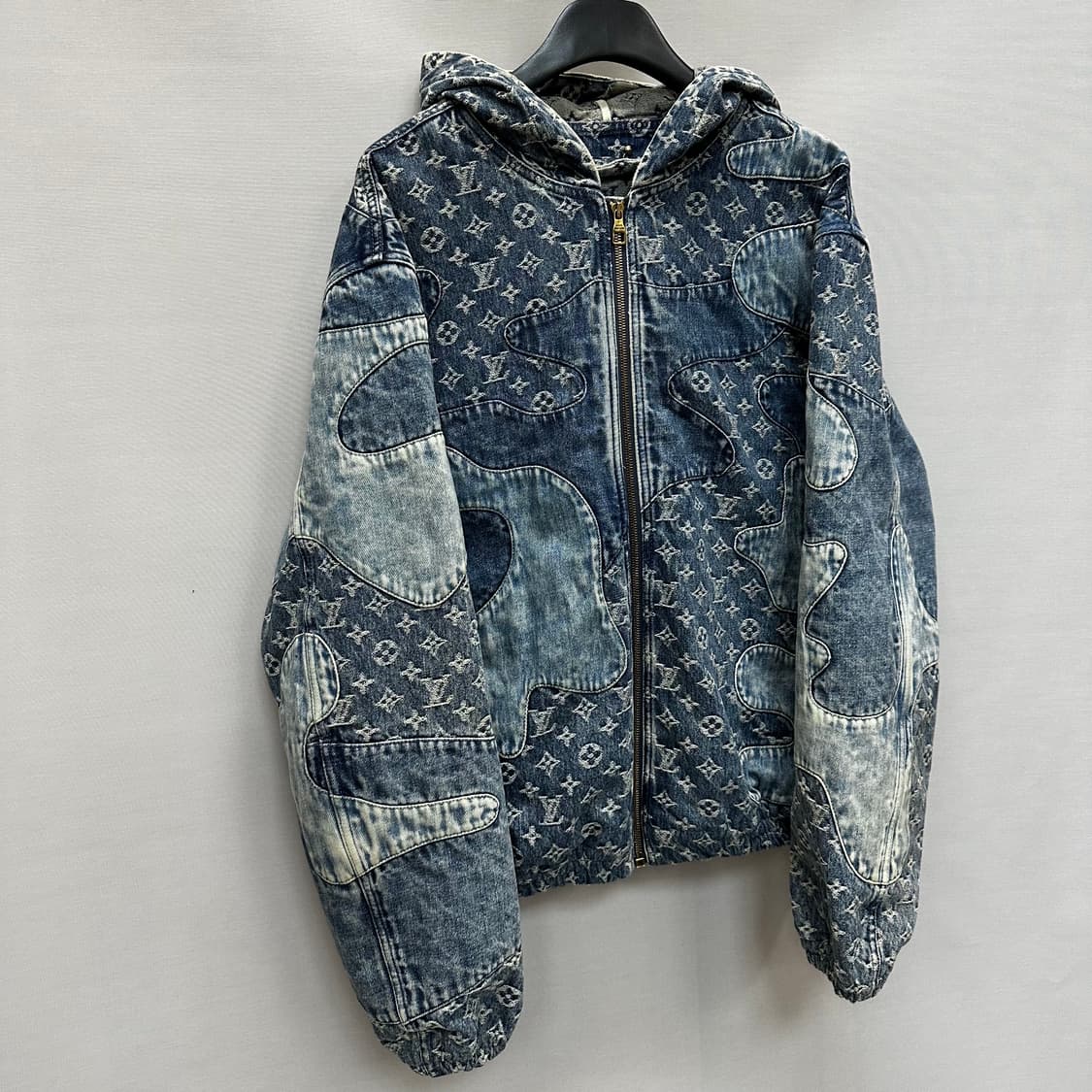 루이비통 니고 데님 후드자켓 (105)  상품이미지3