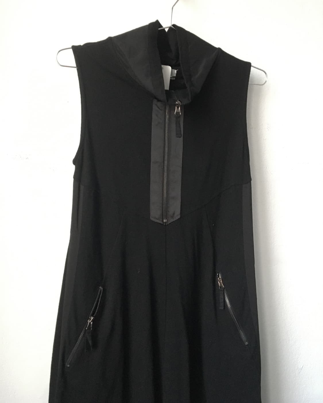 High neck sleeveless onepiece 상품이미지3