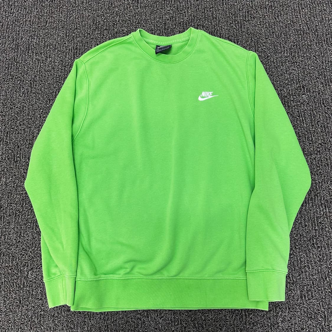 NIKE 나이키 맨투맨 그린 L 상품이미지1