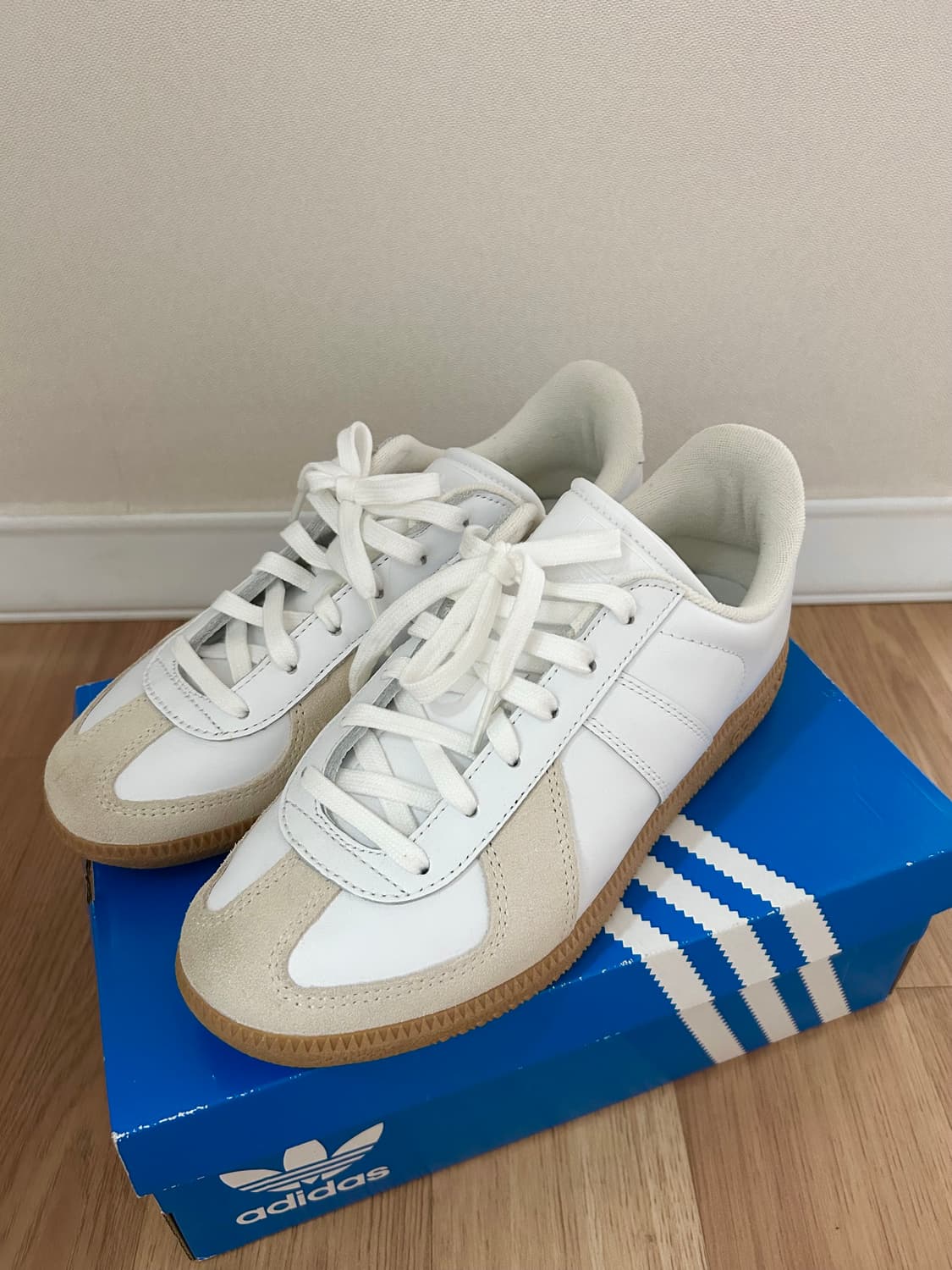 아디다스 BW Army White 아미 화이트 240 상품이미지1