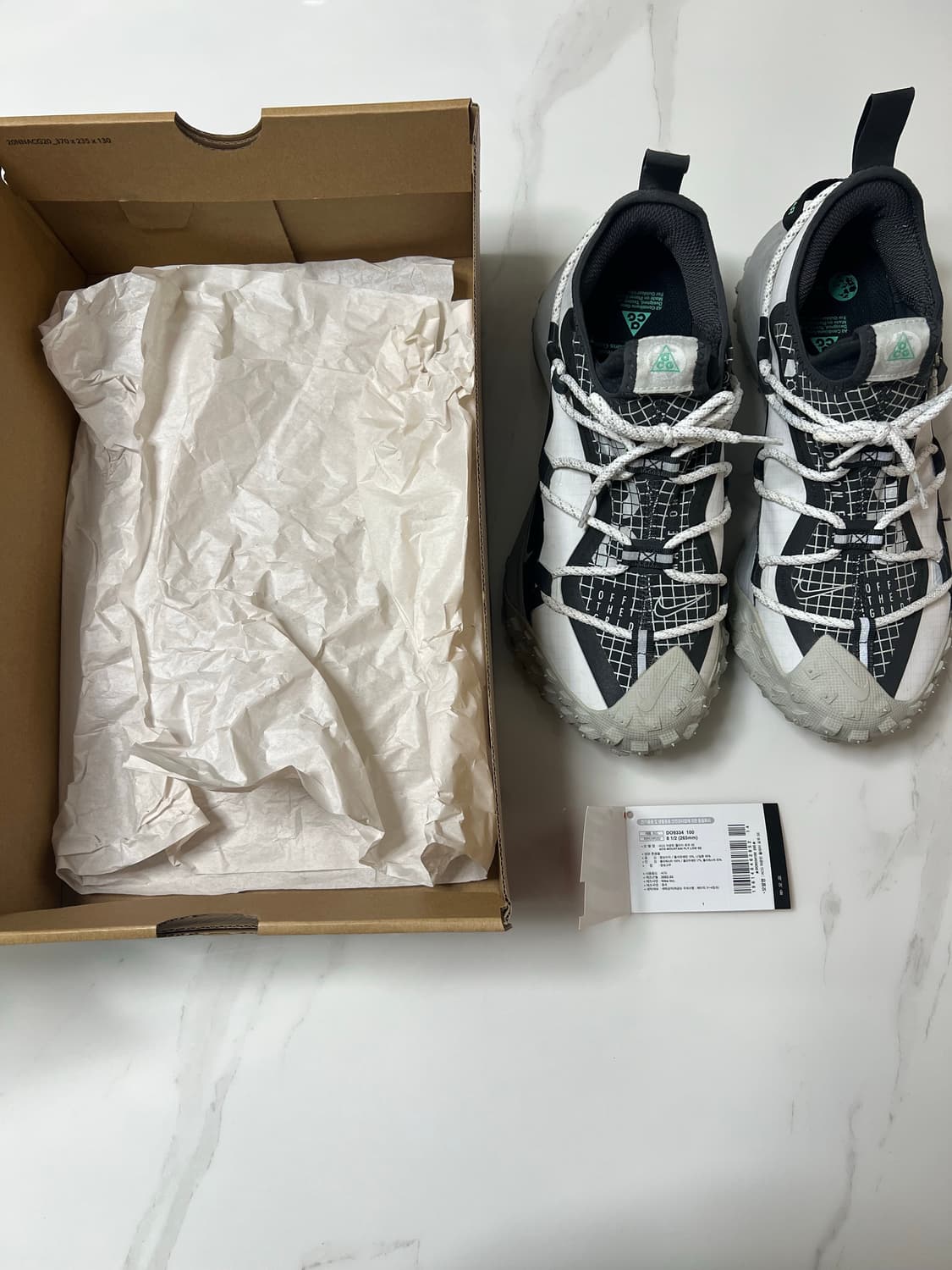 [265] 나이키 ACG 마운틴 플라이 로우 SE 화이트 앤 블랙 상품이미지2