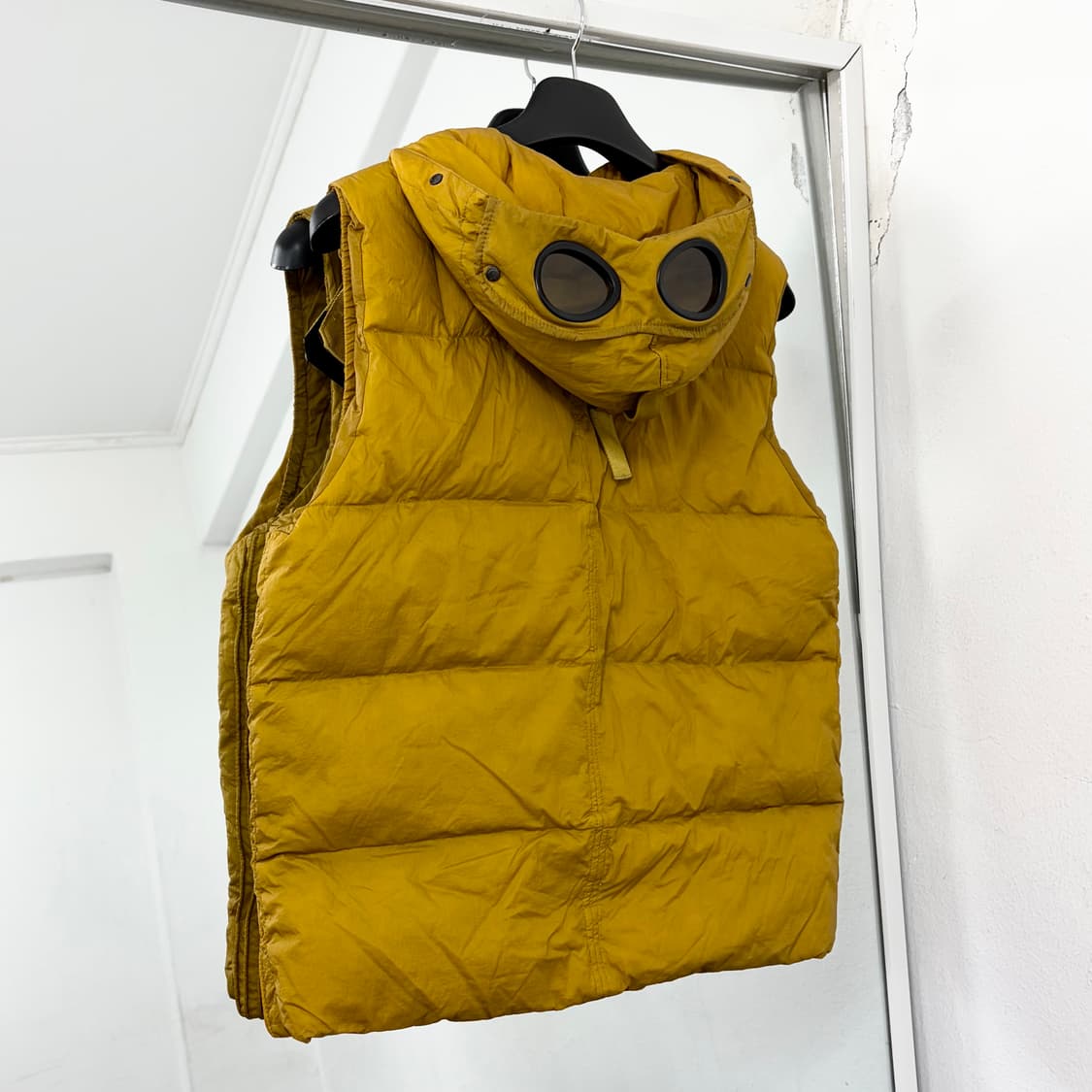 CP 컴퍼니 덕다운 나일론 패딩 조끼 상품이미지5