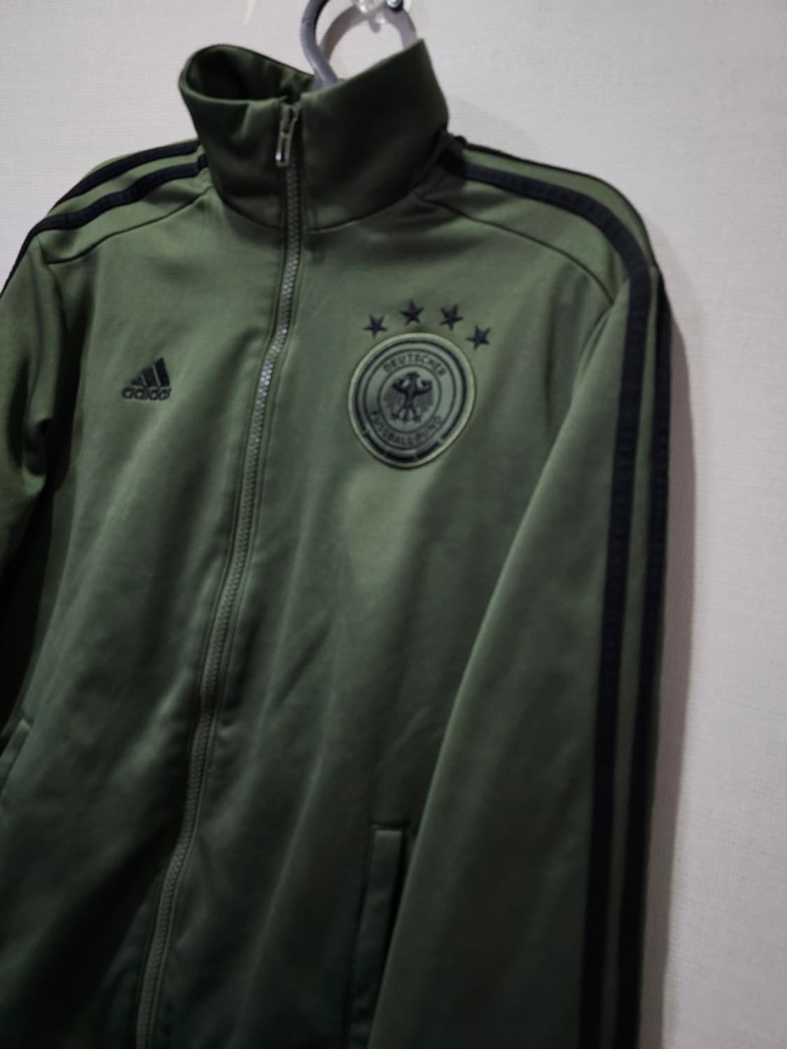 아디다스 독일 카키 트랙탑 져지집업 90~95 / S~M 상품이미지2