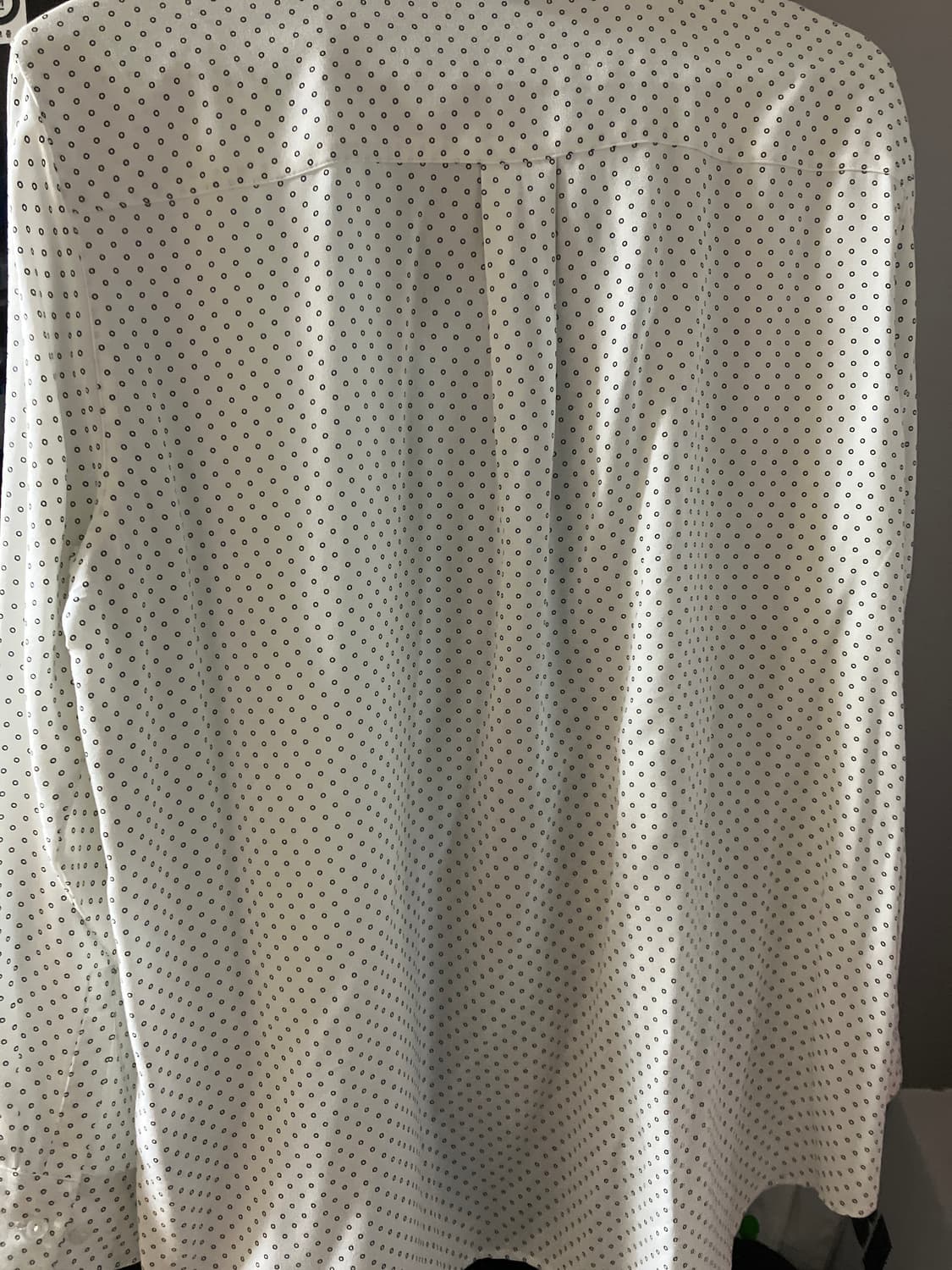 유니클로 땡땡이셔츠 상품이미지2