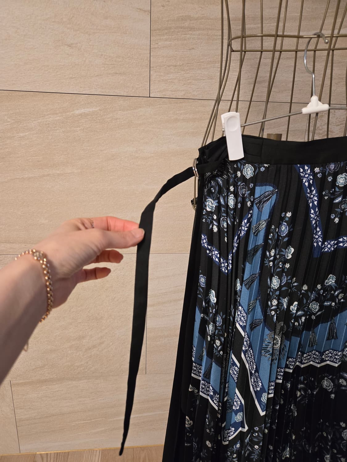 [1] sandro 산드로 플리츠 랩 롱스커트 상품이미지4