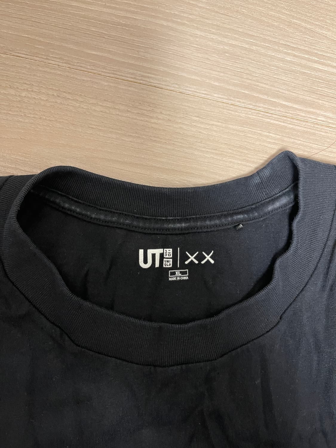 유니클로 카우스 반팔 상품이미지2